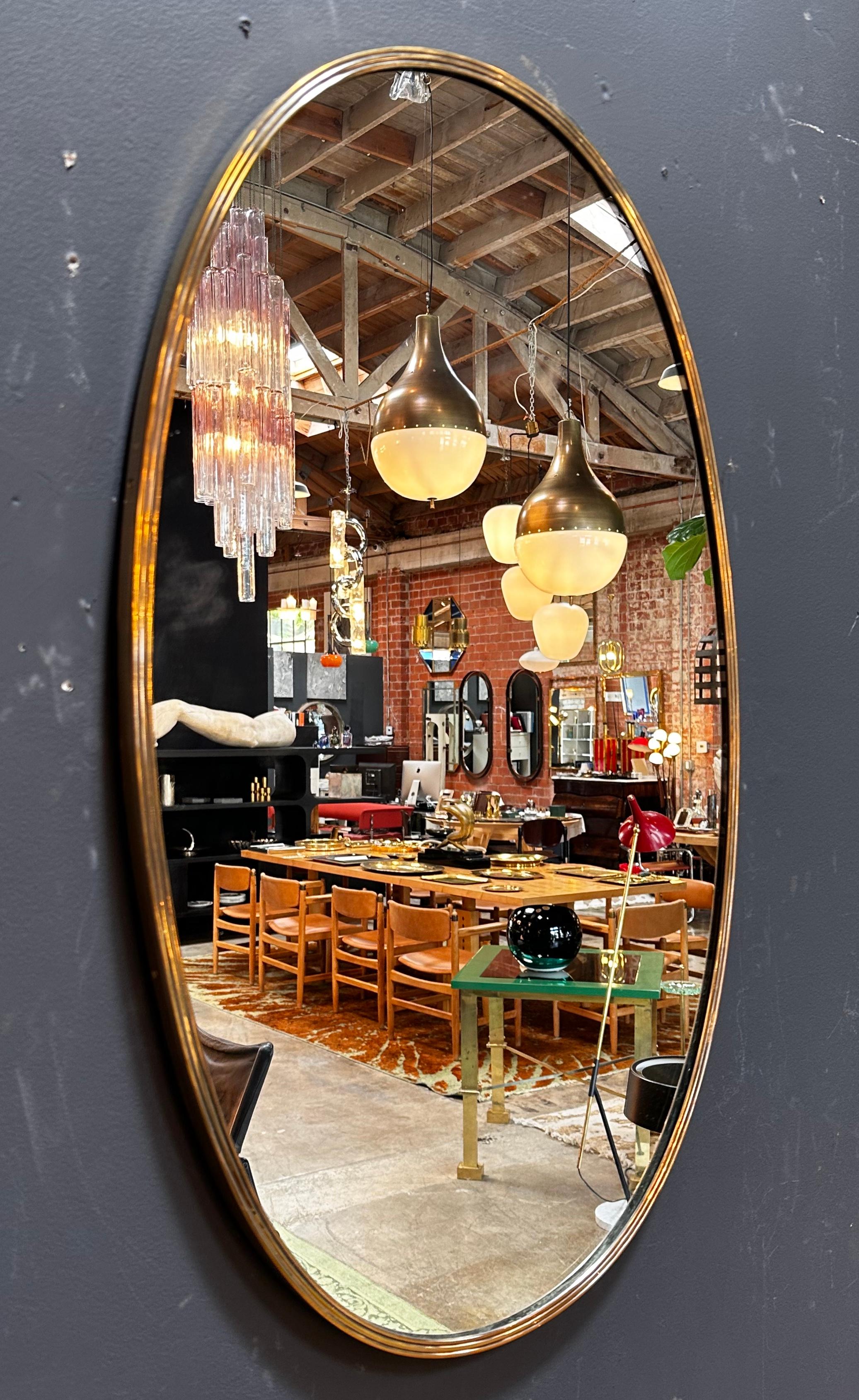 Vintage Italian Oval Brass Wall Mirror 1960s In Good Condition For Sale In Los Angeles, CA