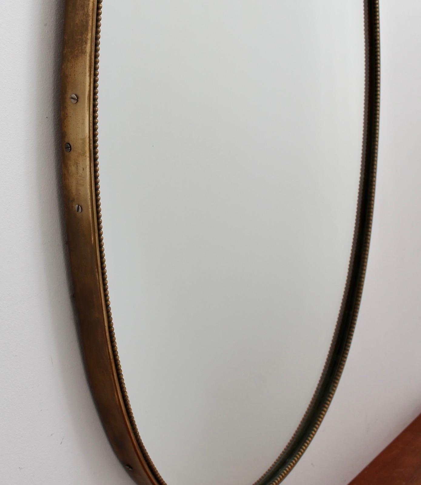 Vintage Italian Oval Wall Mirror with Brass Frame and Beading (circa 1950s) For Sale 1