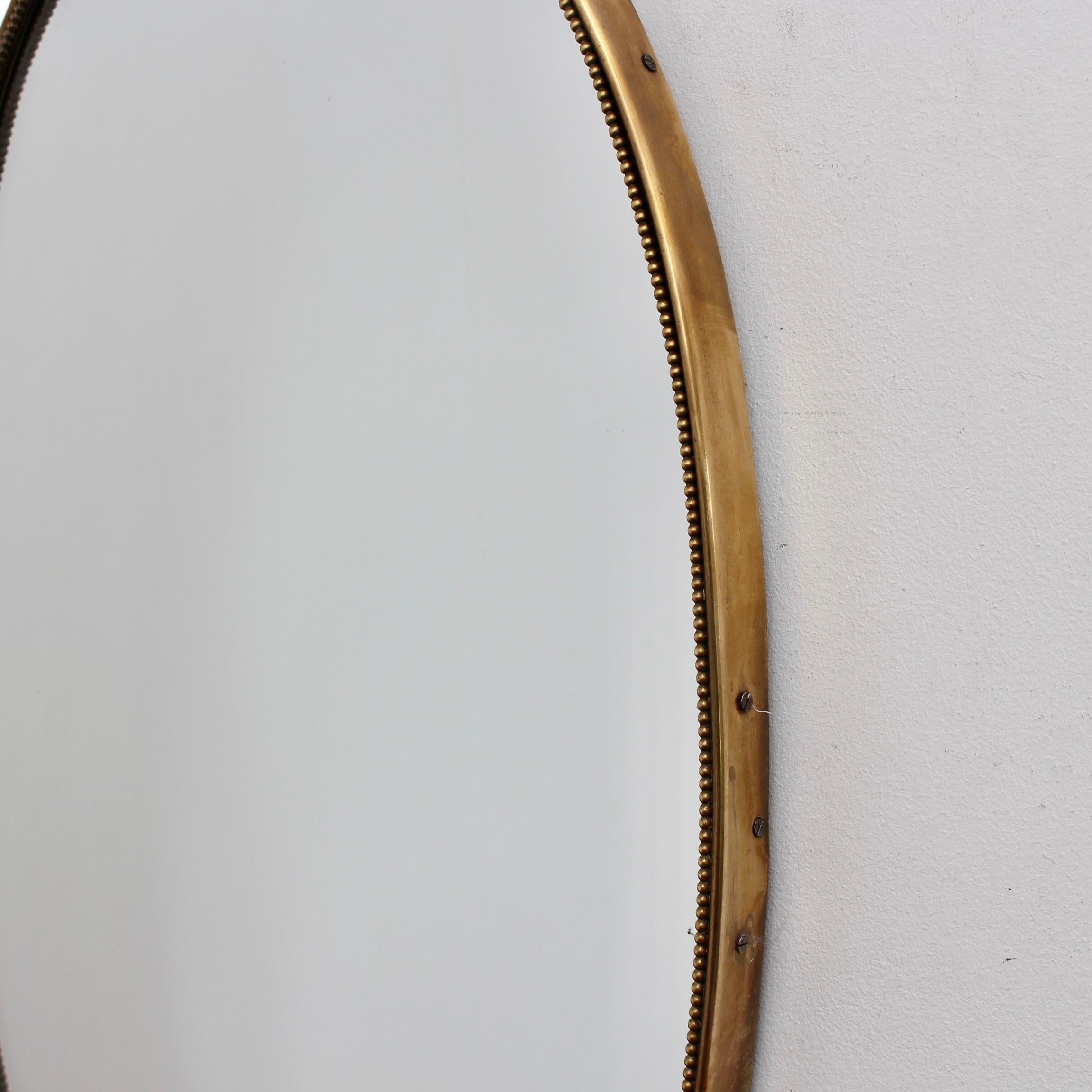 Vintage Italian Oval Wall Mirror with Brass Frame and Beading (circa 1950s) For Sale 4