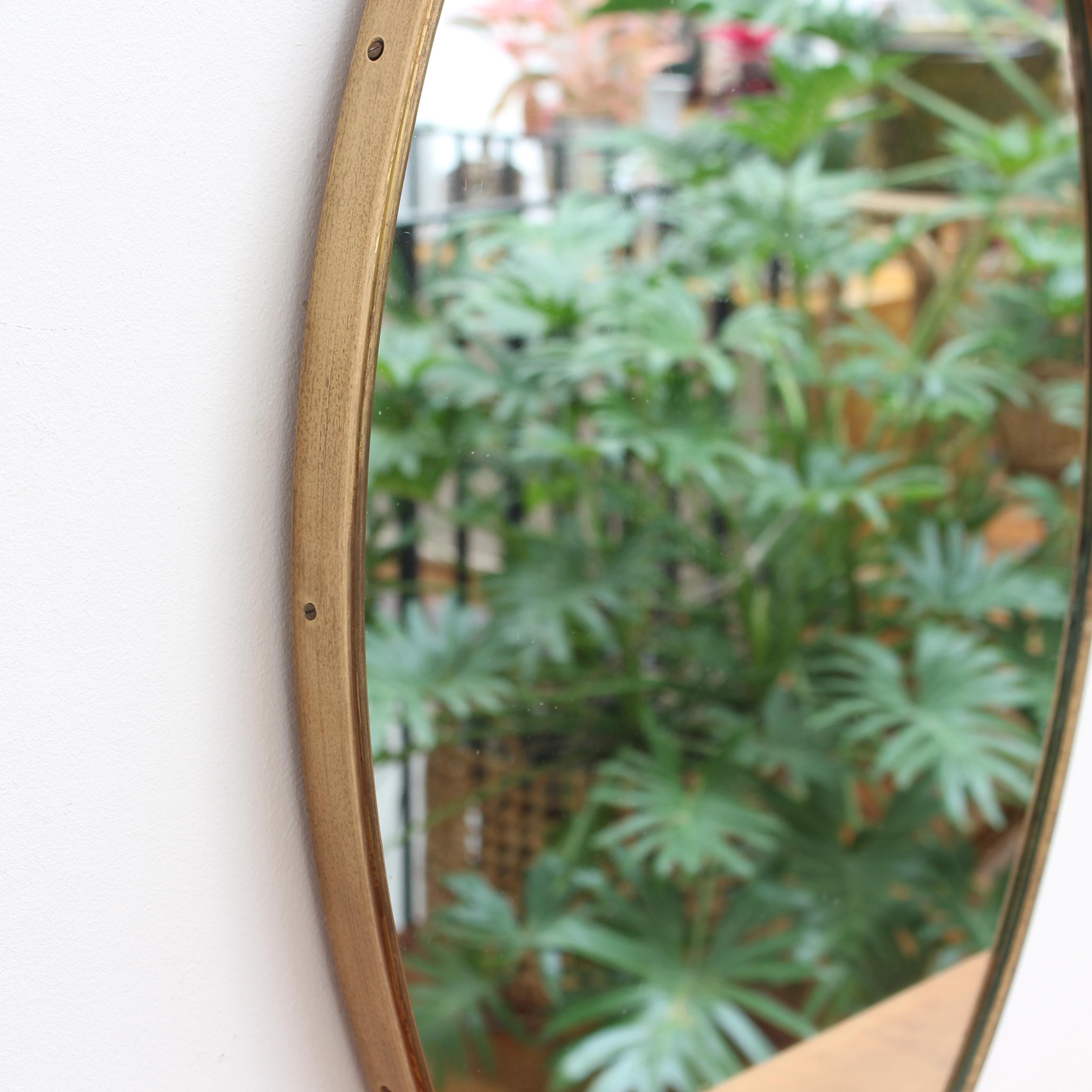 Mid-20th Century Vintage Italian Oval Wall Mirror with Brass Frame (circa 1950s)