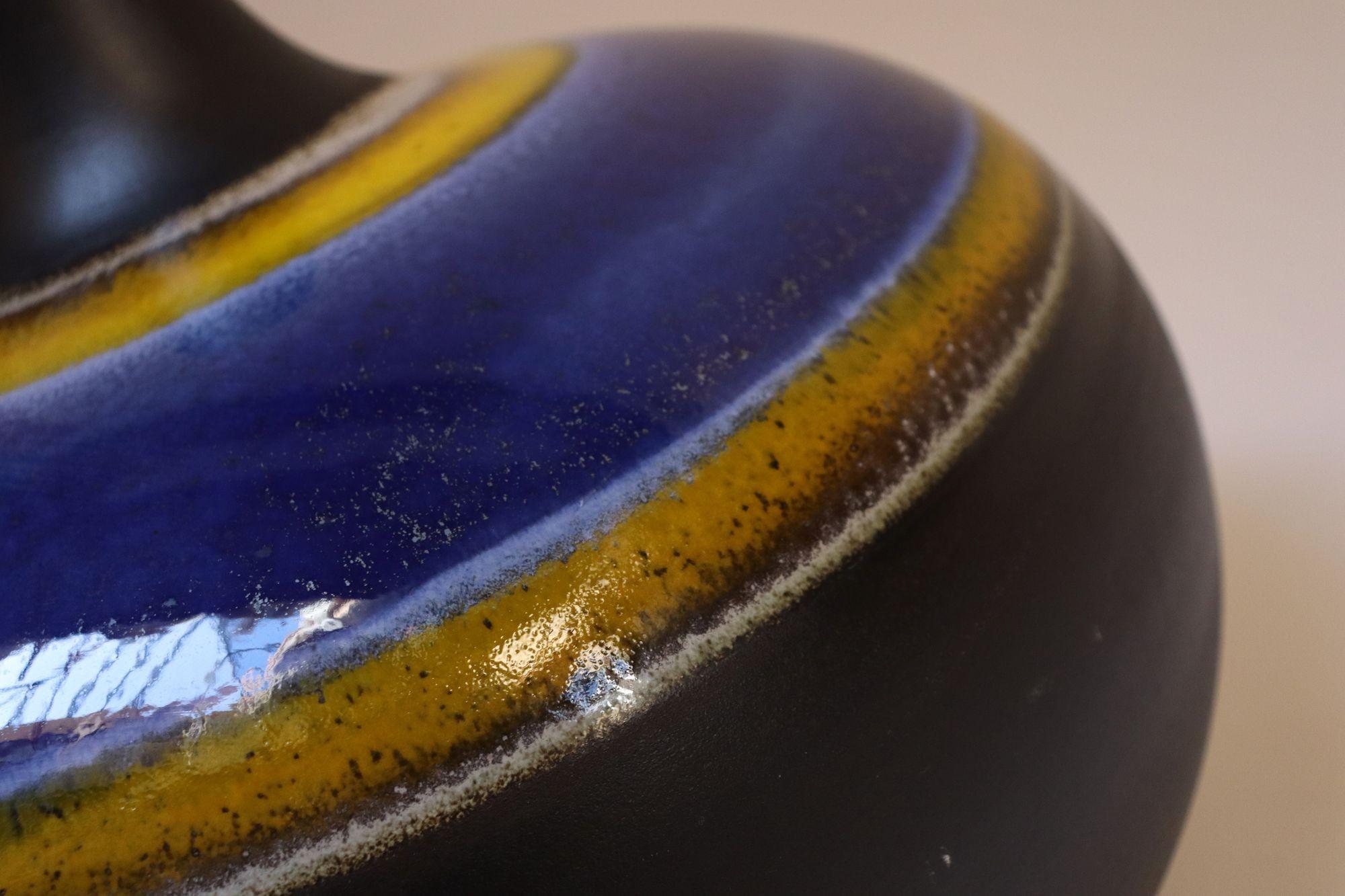 Vintage Italian Oversized Ceramic Vase with Blue and Yellow Glazed Banding For Sale 4
