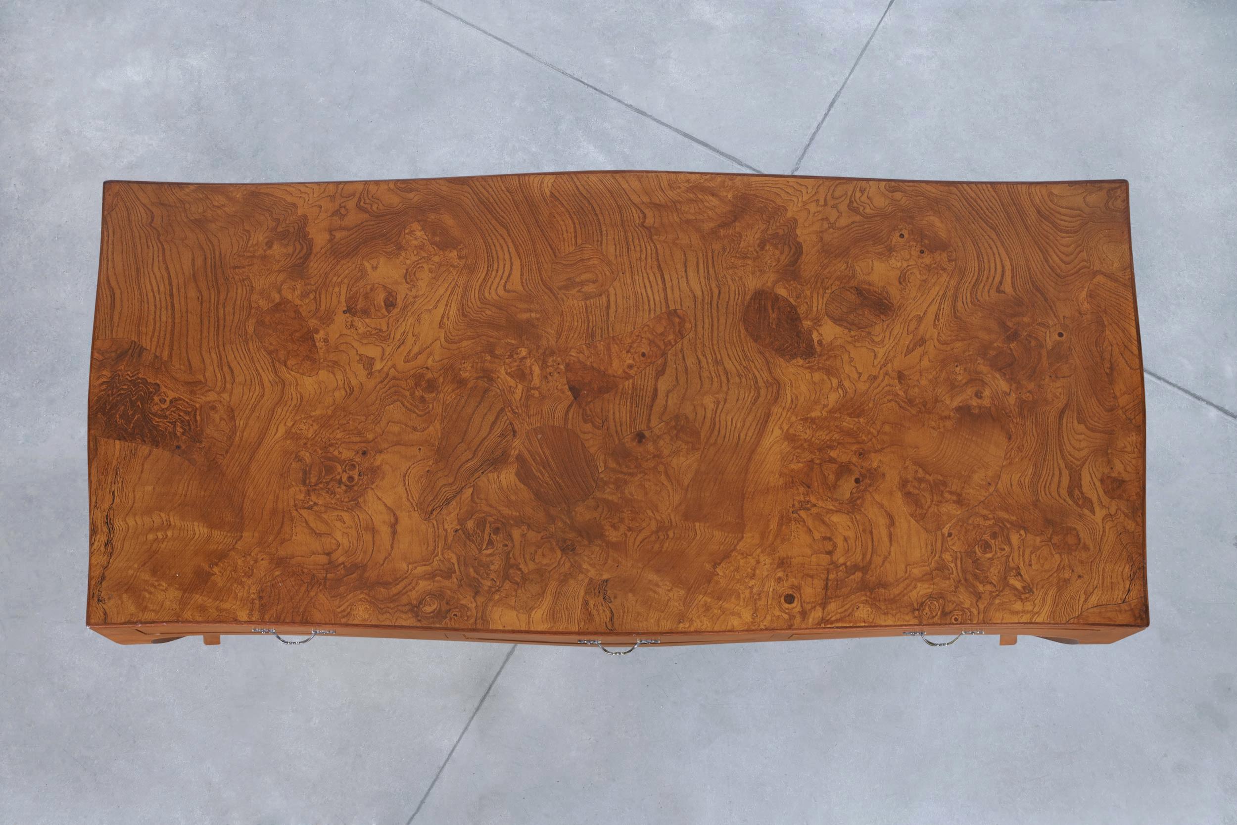 Vintage Italian Oyster Burl Wood Writing Desk en venta 5