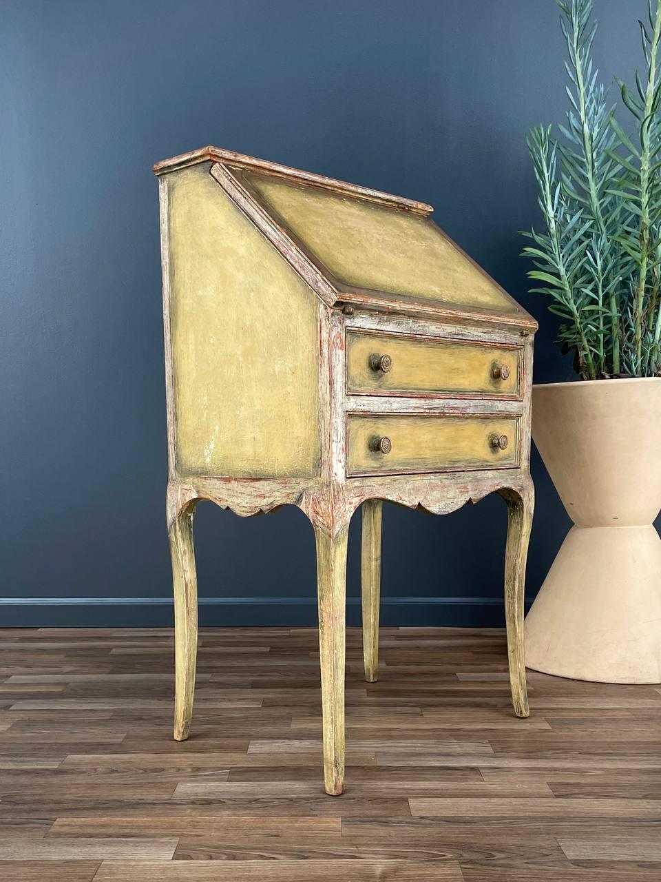 Italienischer lackierter Klappschreibtisch im Vintage-Look im Zustand „Gut“ im Angebot in Los Angeles, CA