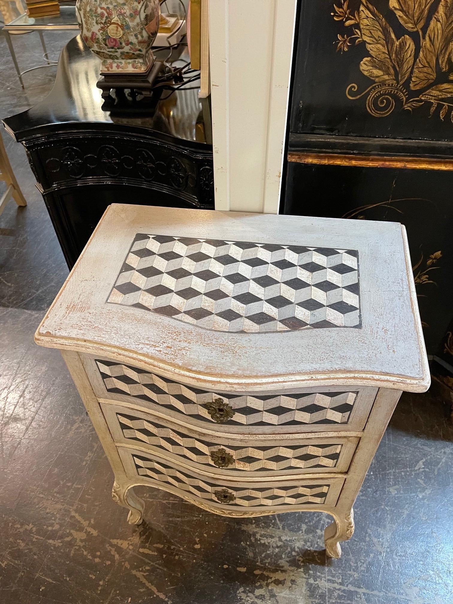Vintage Italian Painted Geo-Metric Design Side Table In Good Condition In Dallas, TX