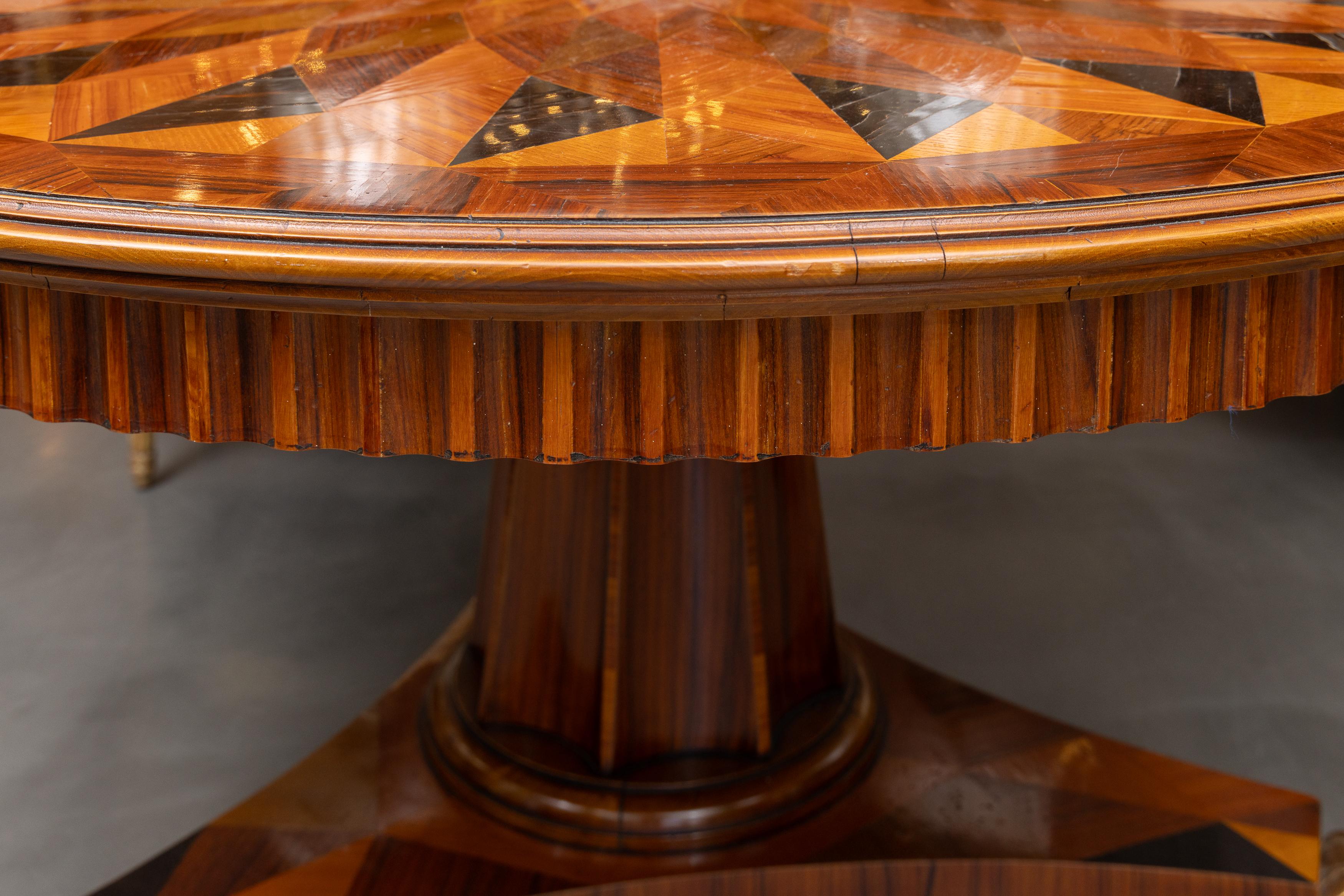 Mesa central de parquet italiano vintage en Bueno estado para la venta en WEST PALM BEACH, FL