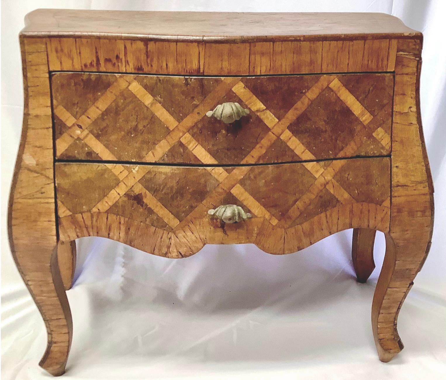 Vintage Italian Parquetry Miniature Bombe' Chest For Sale 3
