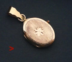 Vintage Italian Pendentif Picture Locket solid 18K Gold / 4.37 gr