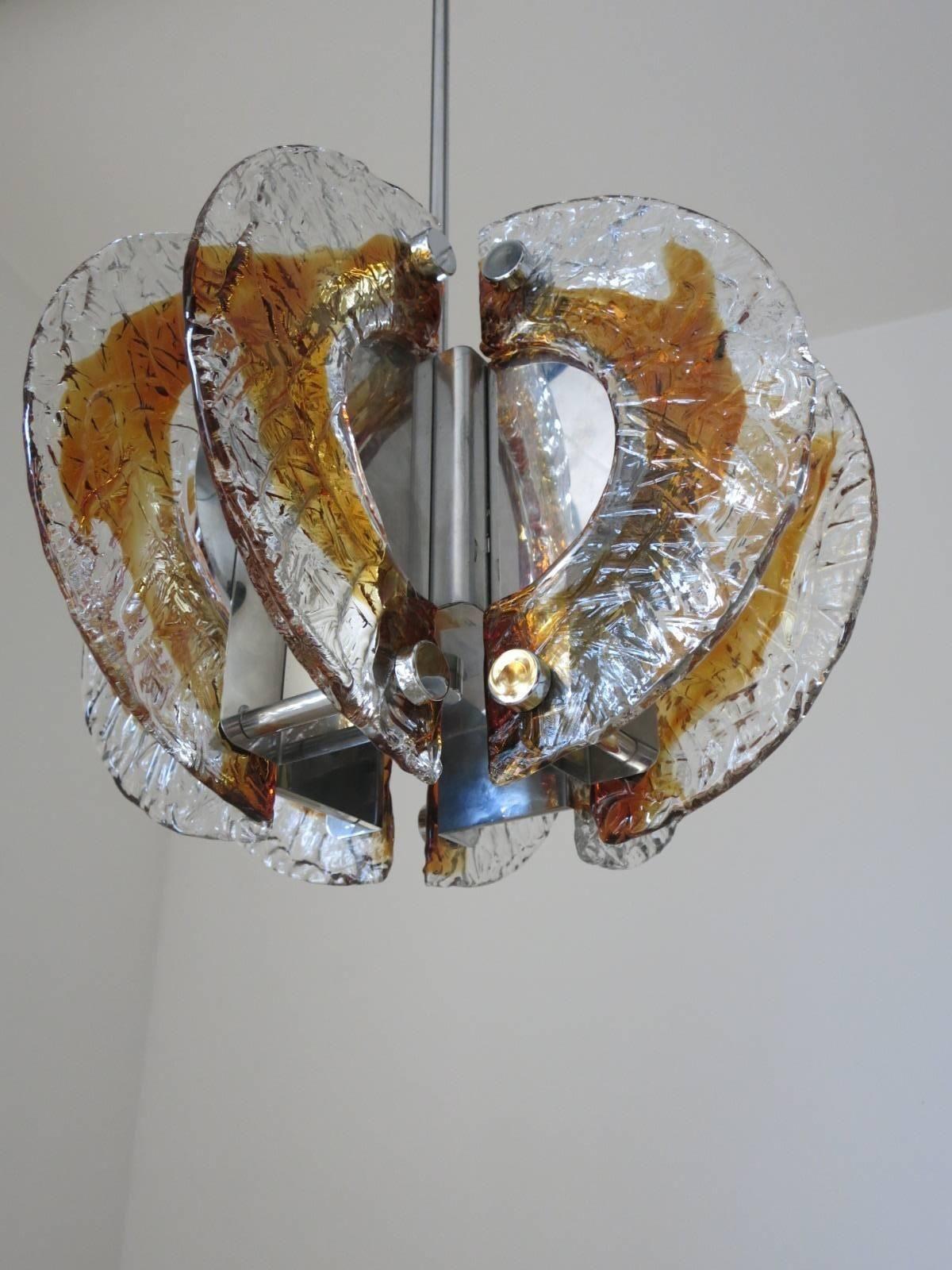 Milieu du XXe siècle Lampe à suspension italienne vintage avec verre de Murano transparent et ambré par Mazzega en vente
