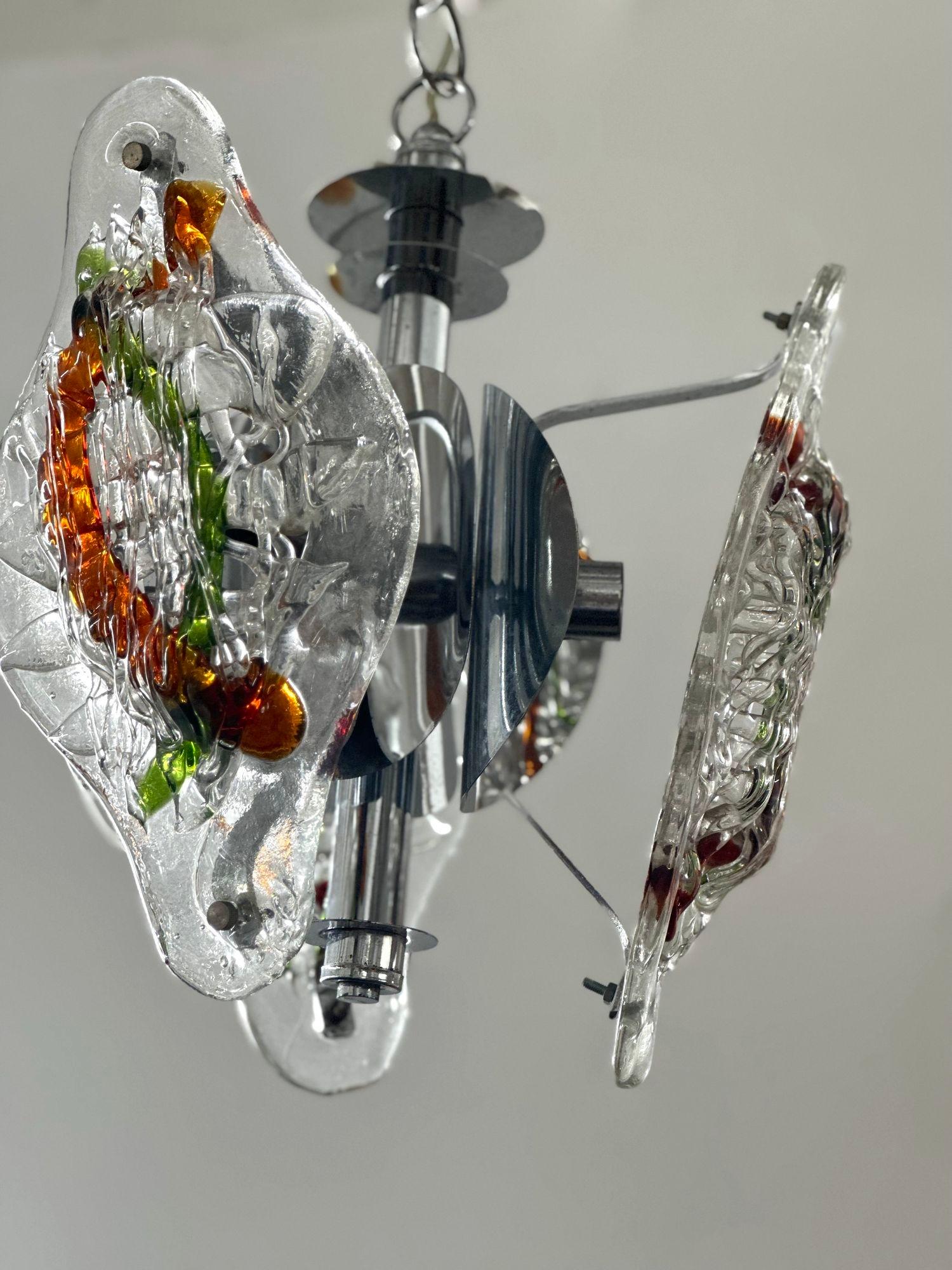 Lampe à suspension italienne vintage avec verre de Murano par Mazzega Bon état - En vente à Los Angeles, CA