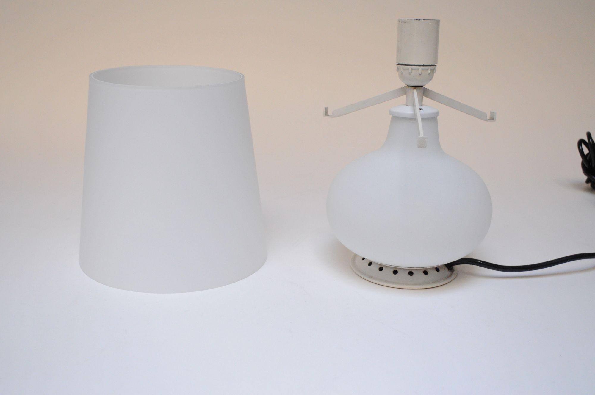 Metà XX secolo Vintage Italian Glass Petite Table Lamp di Max Ingrand per Fontana Arte in vendita