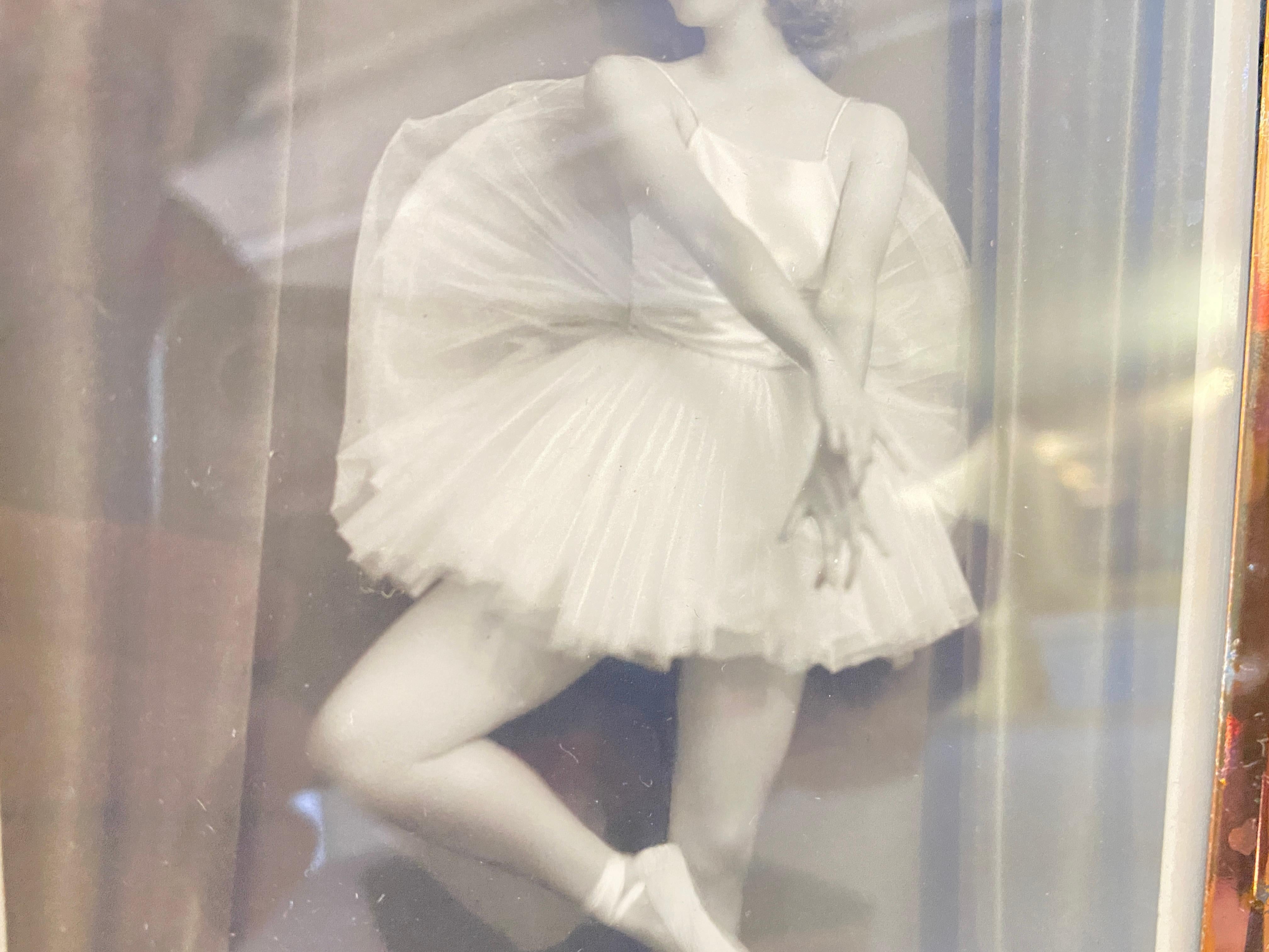 Italienischer Vintage-Bilderrahmen, 1950er Jahre, Bilder von  Set von 2 Fotos einer Tänzerin im Angebot 1