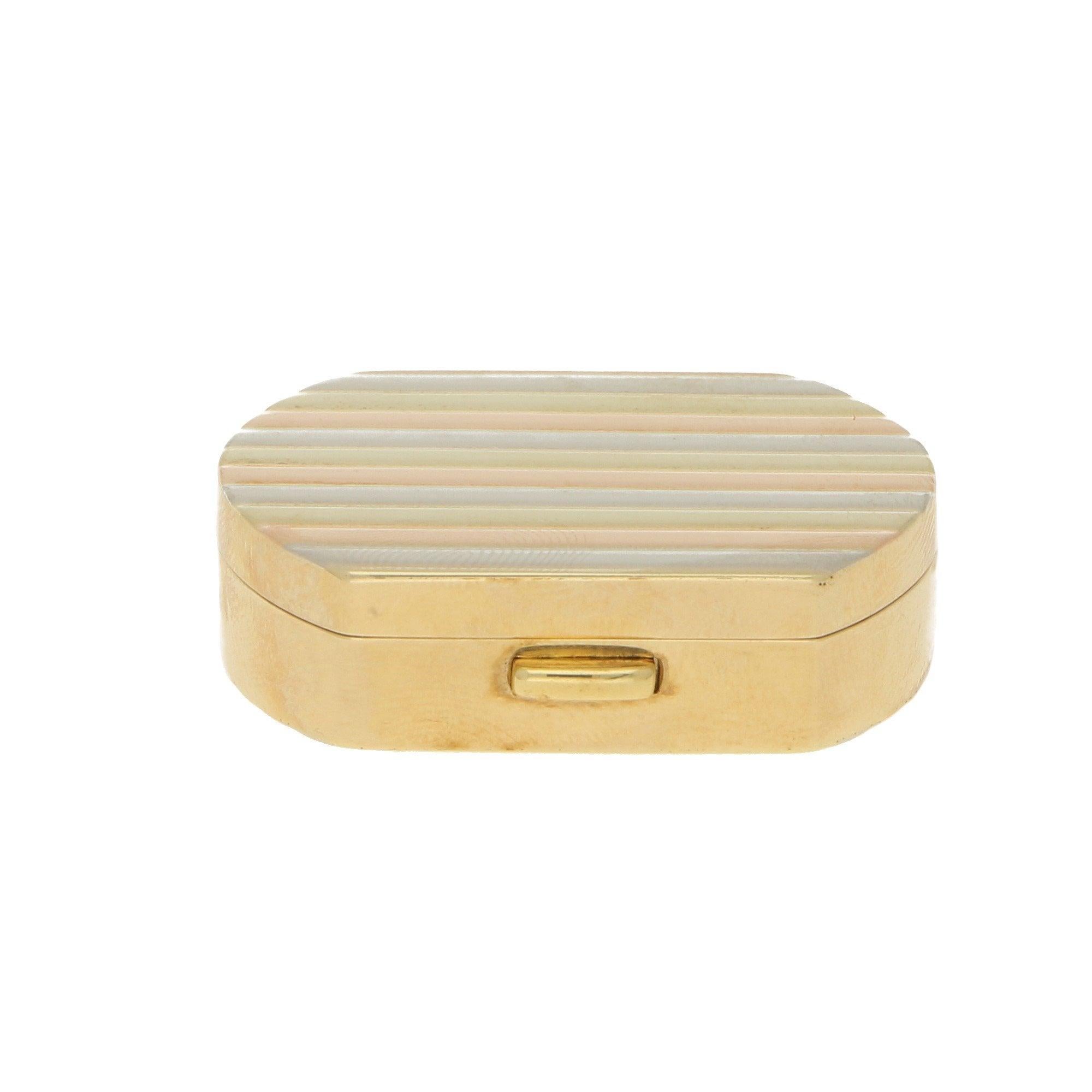 Women's or Men's Vintage Italian Pill Box in 18 Karat Tricolor Gold, circa 1990