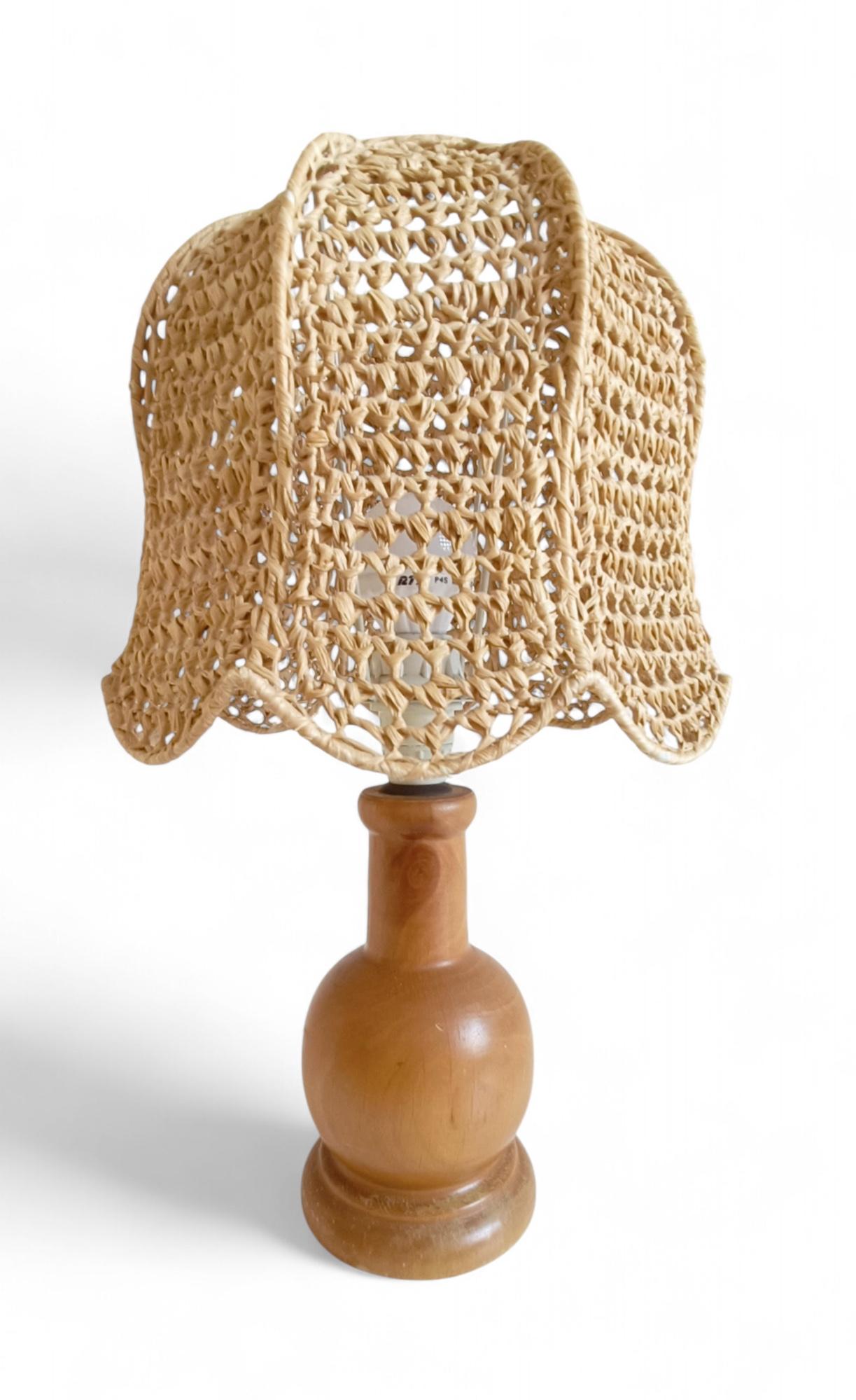 Vintage Italian Pine Wood Lamp With Hand-Woven Macrame Raffia Shade For Sale 1