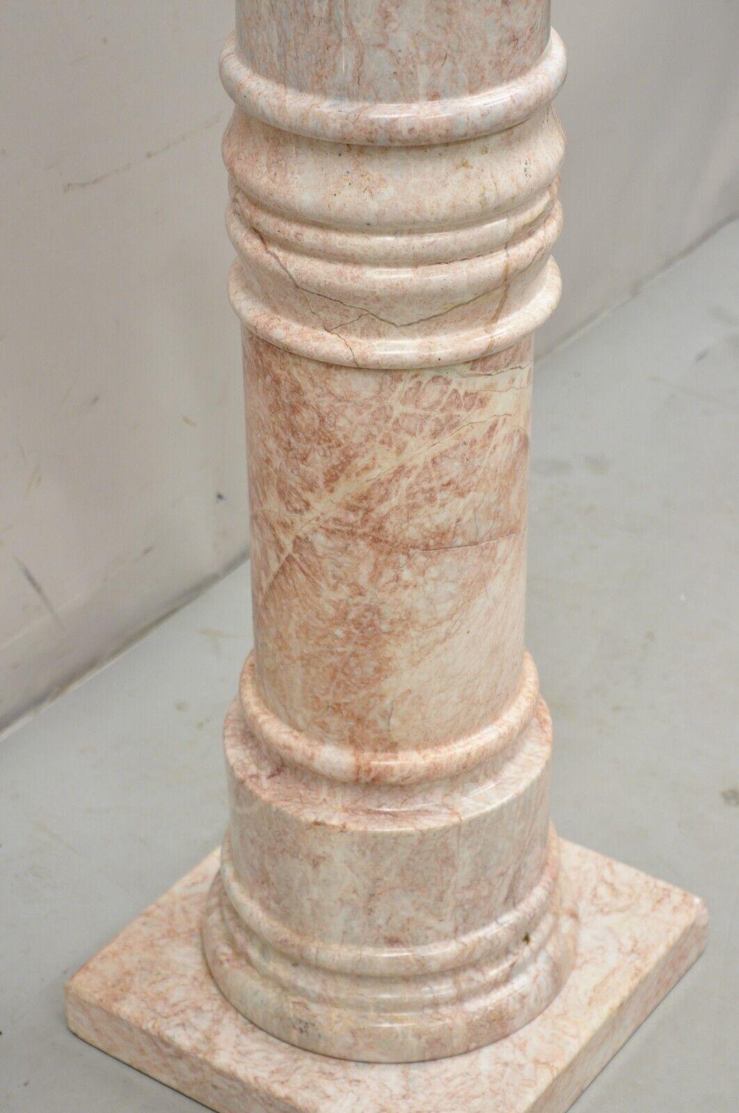 Vintage Italian Pink Marble Classical Style Round Column Pedestal Plant Stand en vente 1