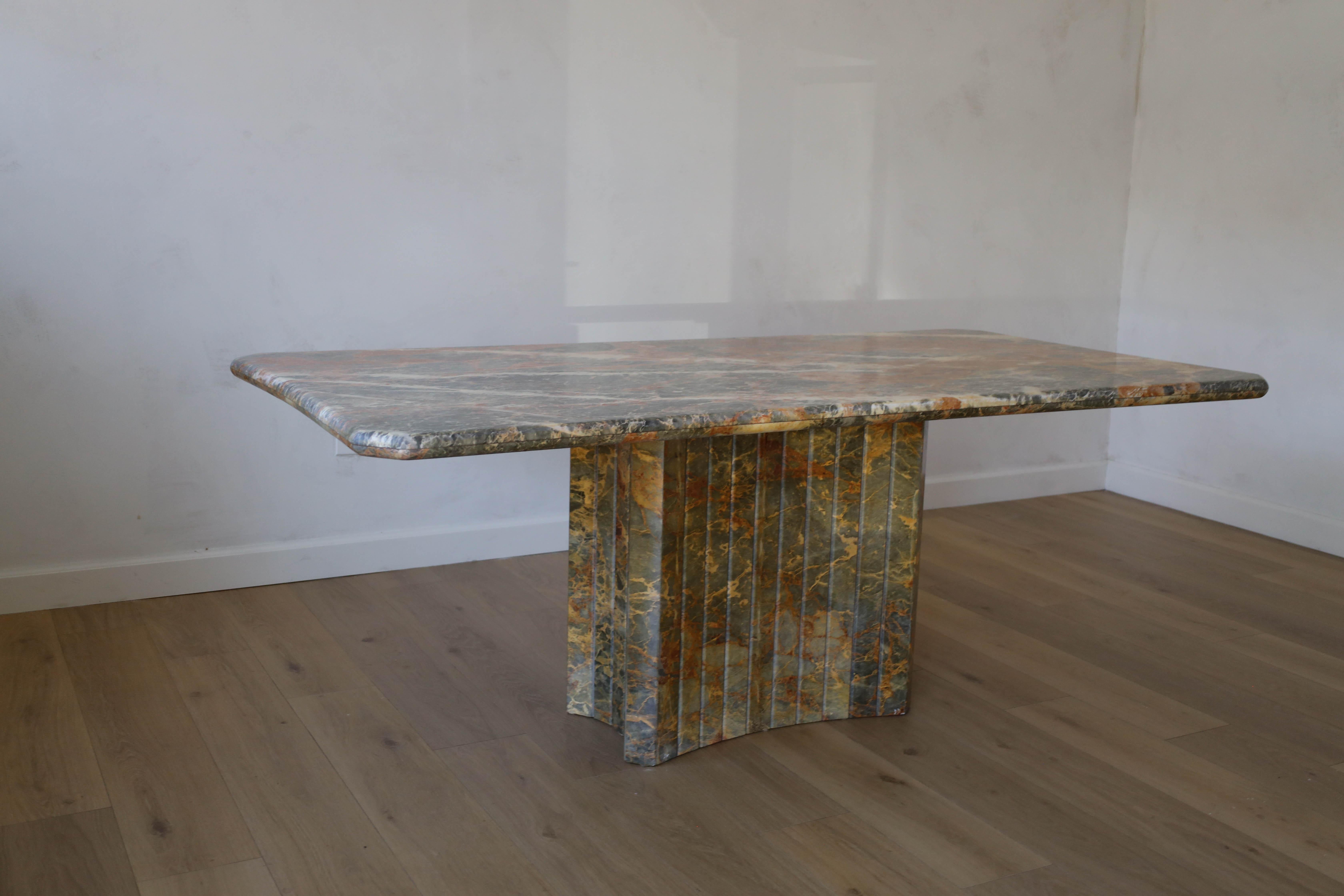 Vintage Italian Pink Marble Dining Table, 1980s For Sale 6