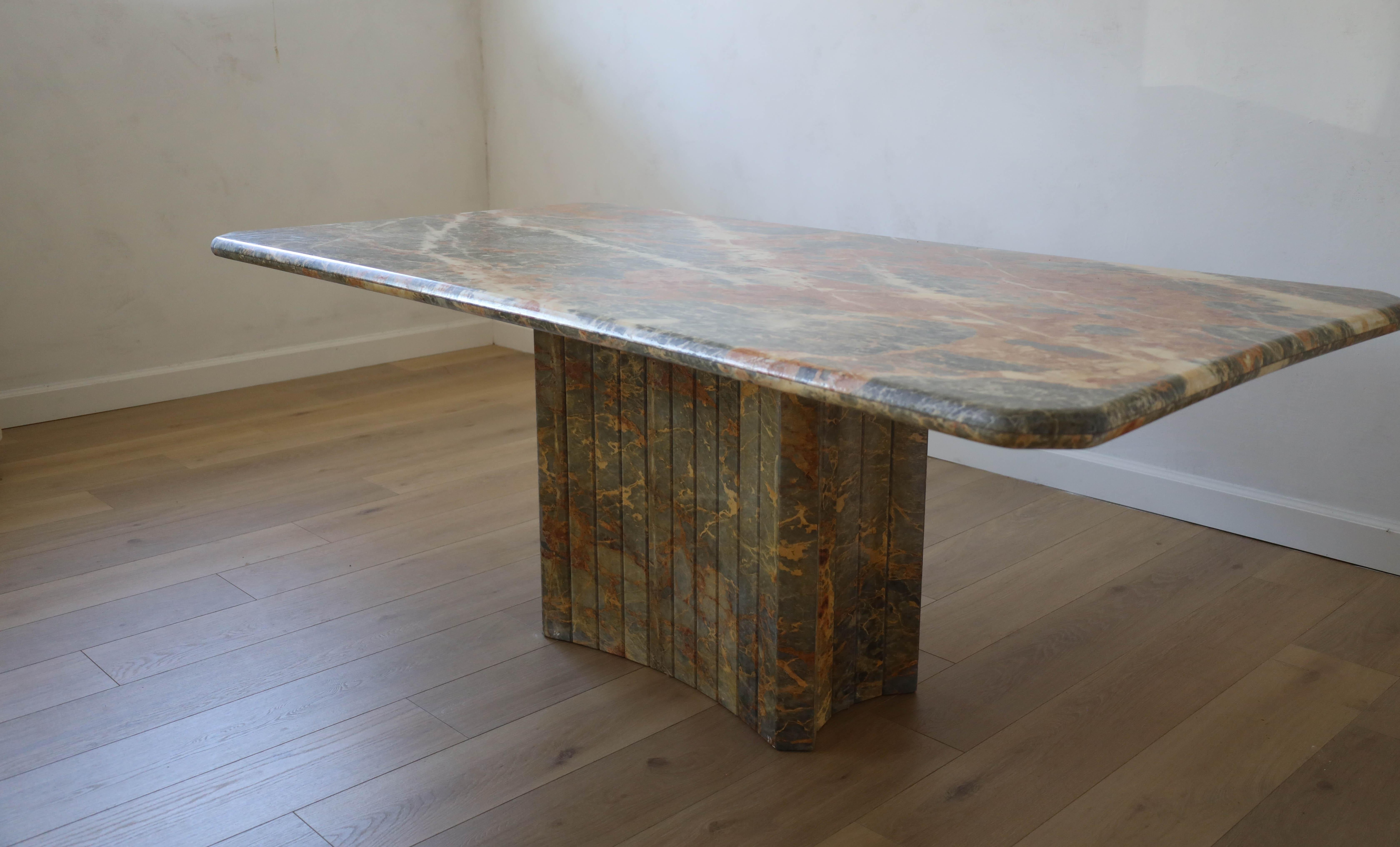 Vintage Italian Pink Marble Dining Table, 1980s For Sale 7
