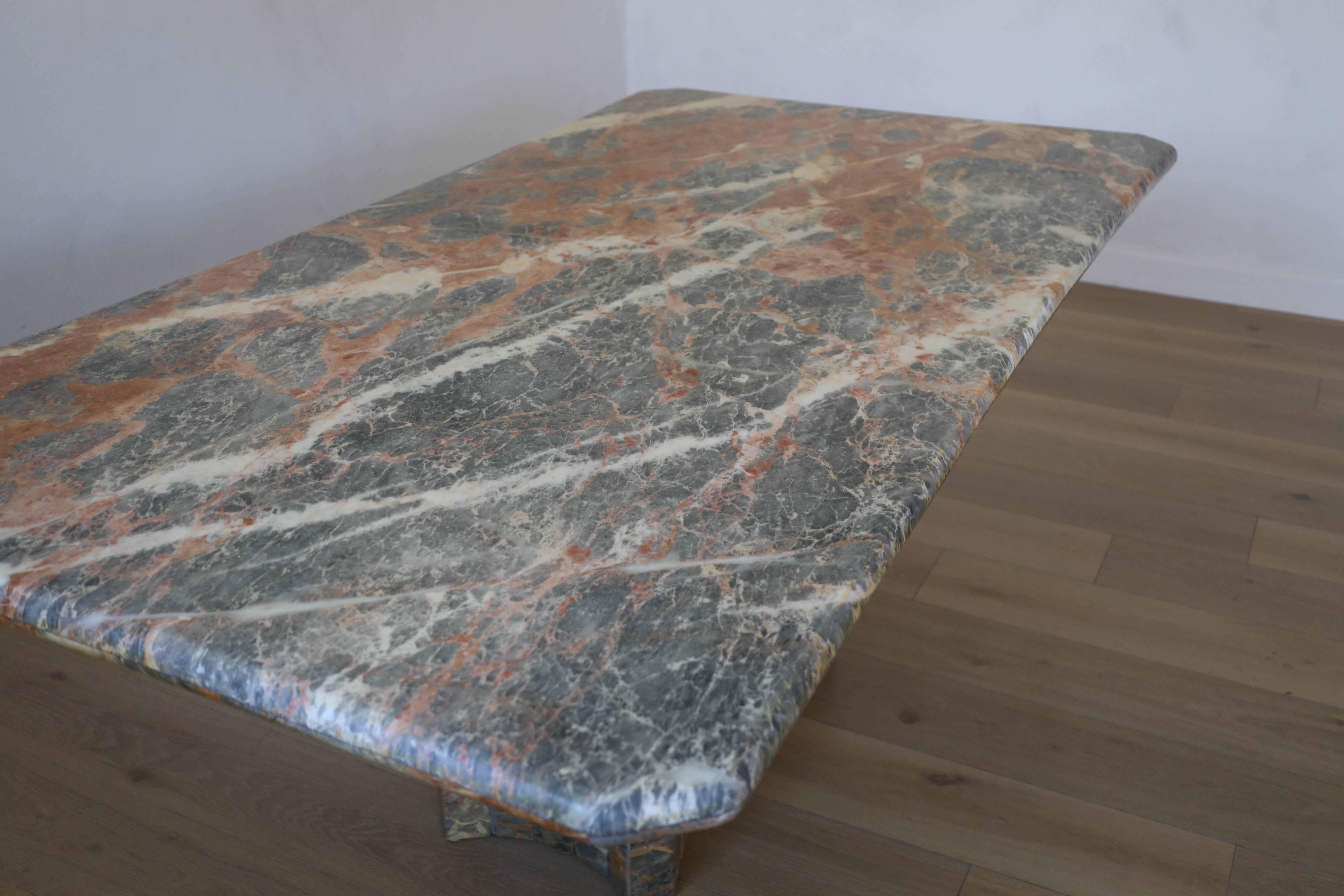 Vintage Italian Pink Marble Dining Table, 1980s For Sale 4