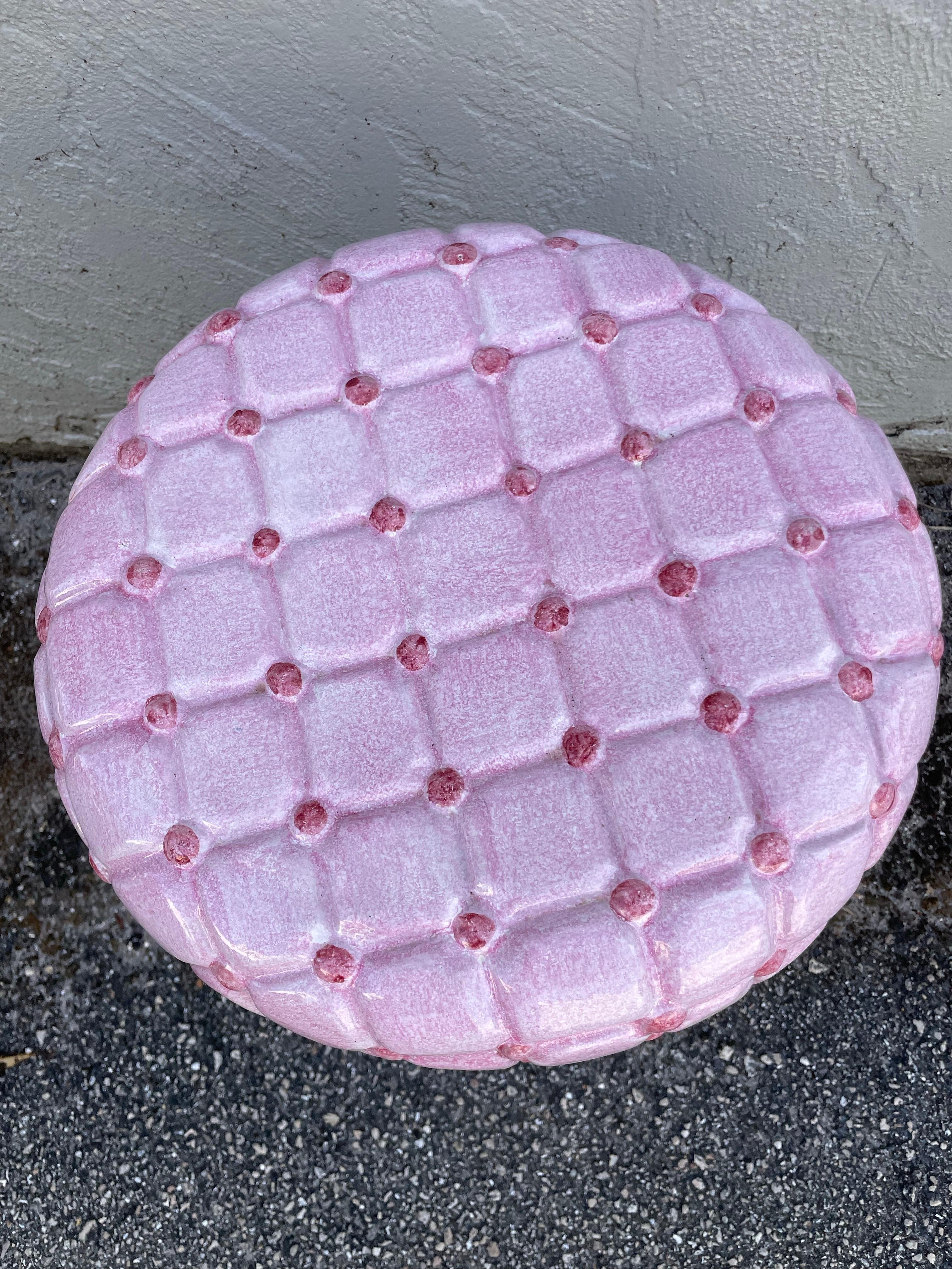 Sedile da giardino rosa vintage italiano con cuscino In condizioni buone in vendita a West Palm Beach, FL