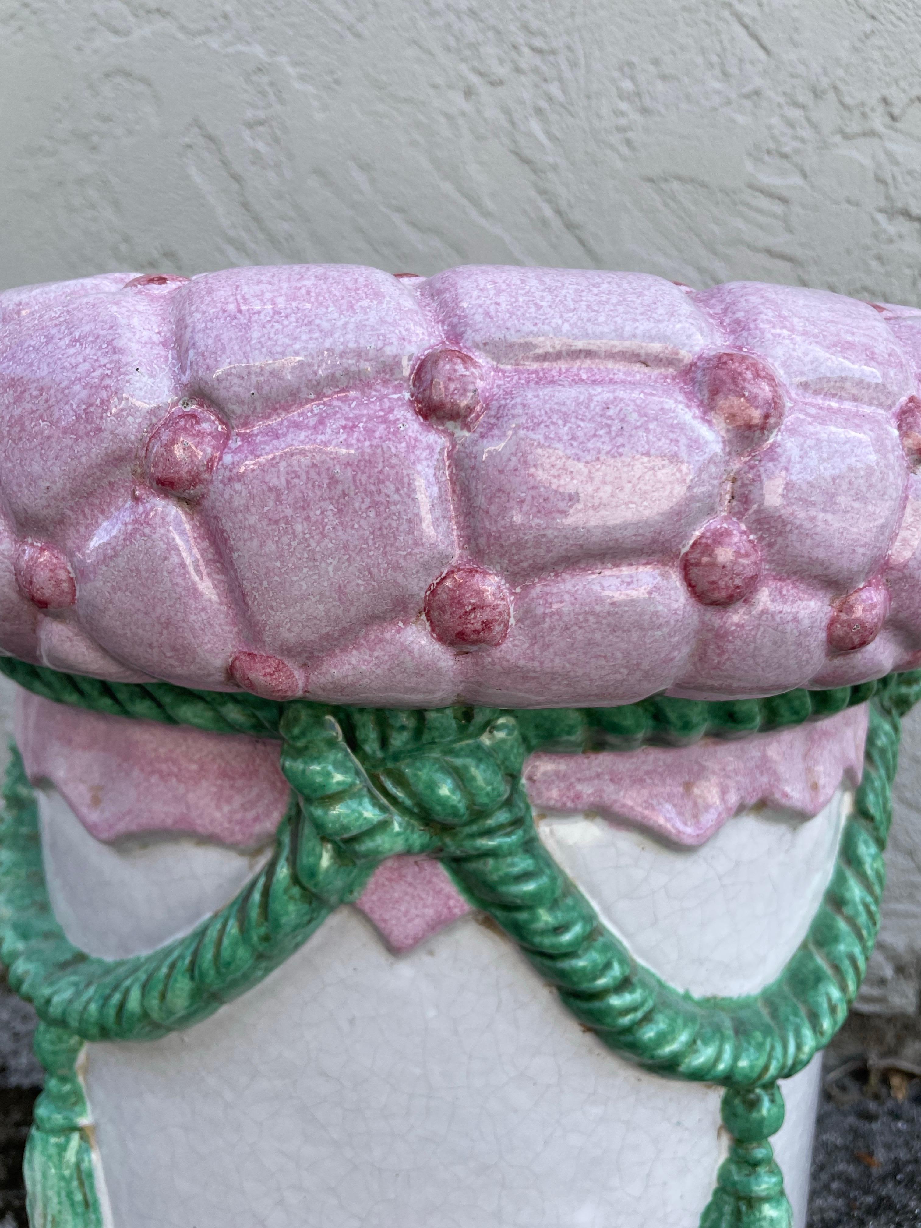 Sedile da giardino rosa vintage italiano con cuscino in vendita 3