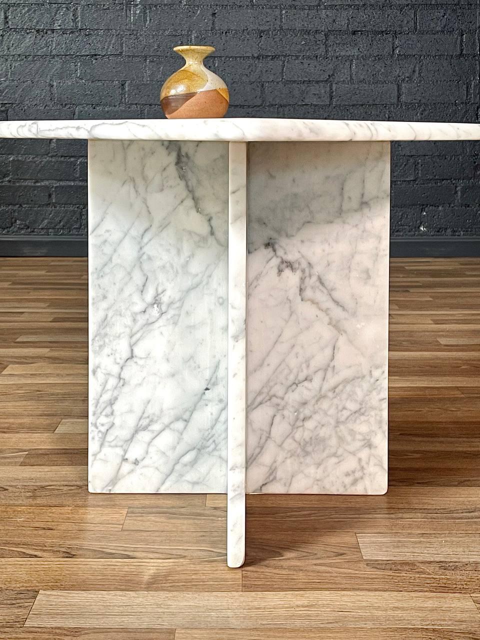 Late 20th Century Vintage Italian Post Modern Carrara “Tear Drop” Side Table For Sale