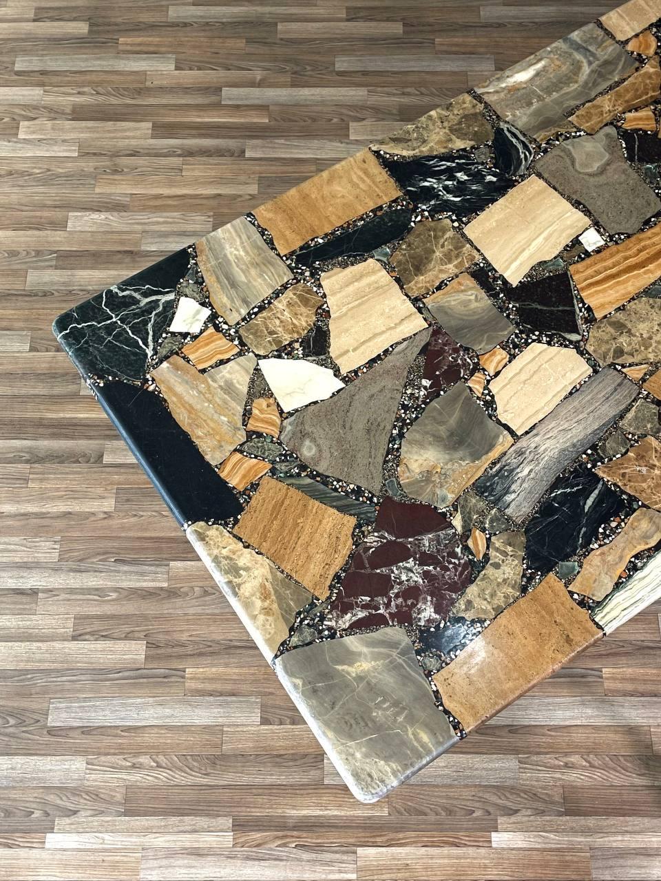 Mesa de comedor italiana postmoderna de mármol de C.I.M. en Bueno estado para la venta en Los Angeles, CA