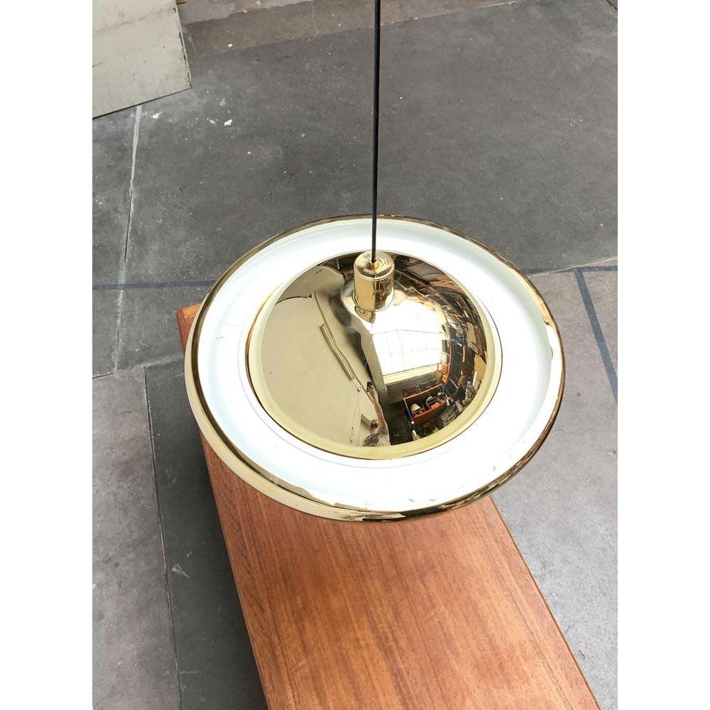 Colgante vintage italiano postmoderno de latón Modelo S-481 OVNI de Luci Italia, años 70 en venta 4