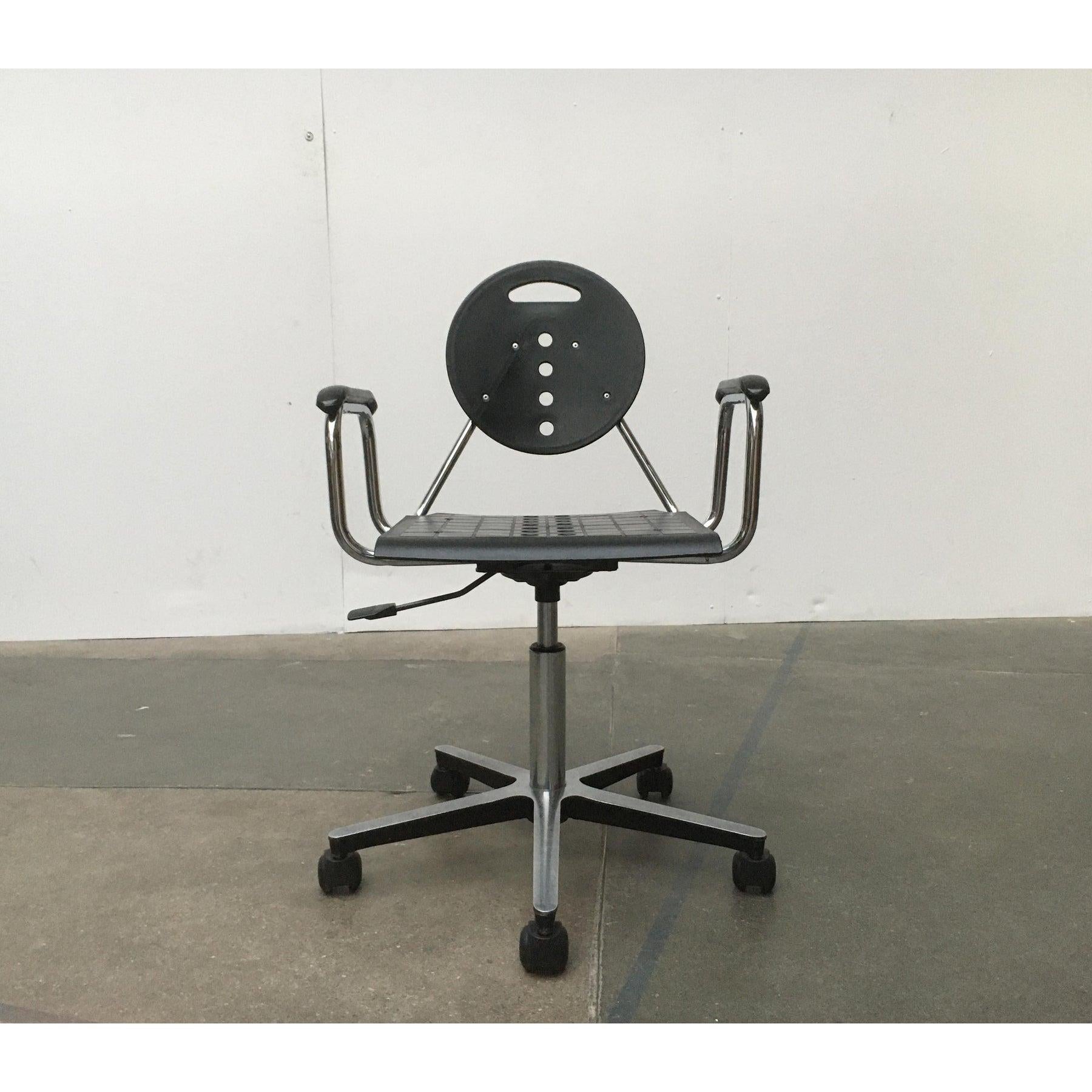 Silla giratoria postmoderna italiana vintage Charlie de Carlo Bimbi & Nilo, años 80 Posmoderno en venta