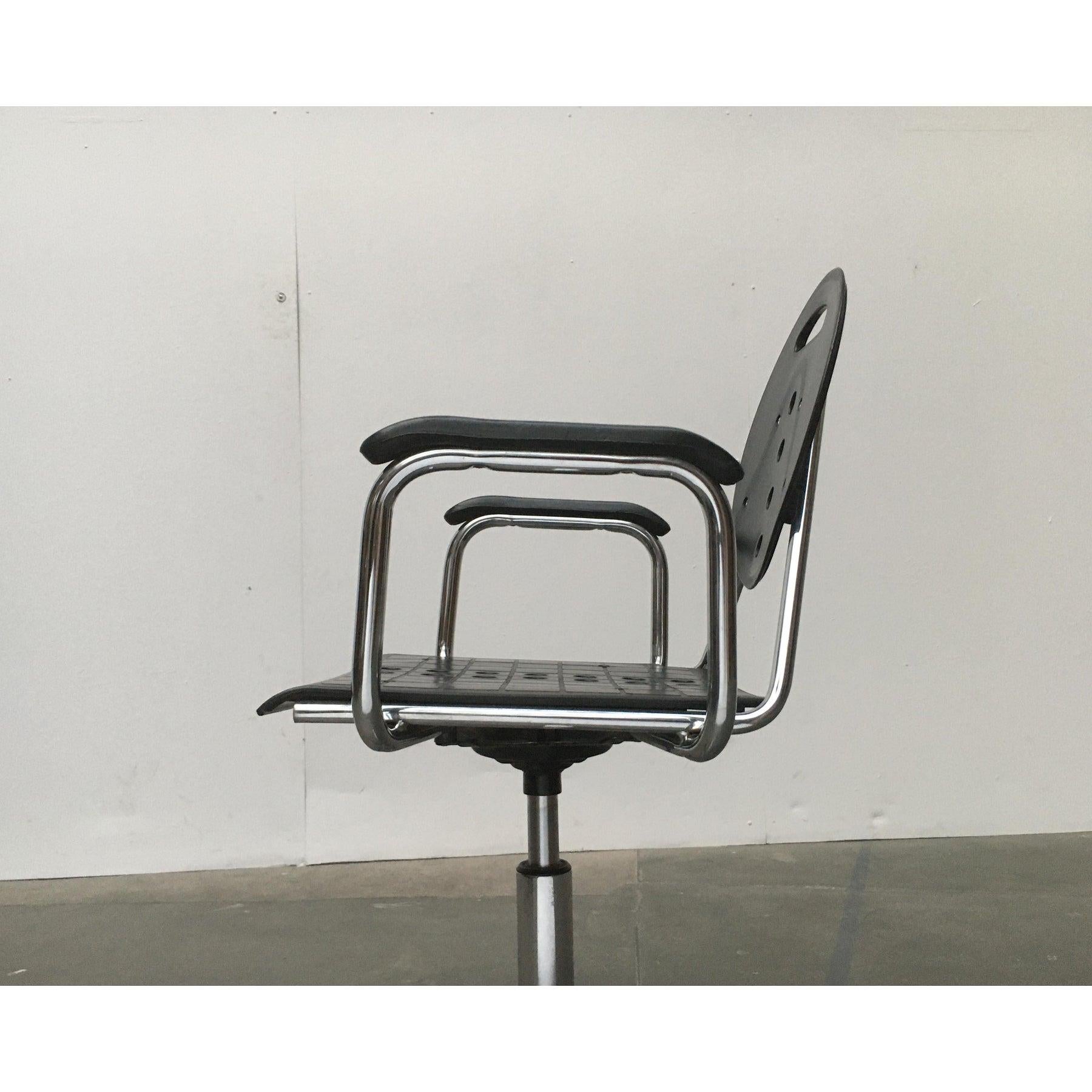 Silla giratoria postmoderna italiana vintage Charlie de Carlo Bimbi & Nilo, años 80 en venta 2