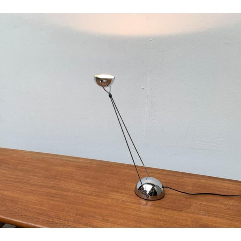 Vintage Italian Postmodern Meridiana Chrome Table Lamp, Años 80 en venta 2