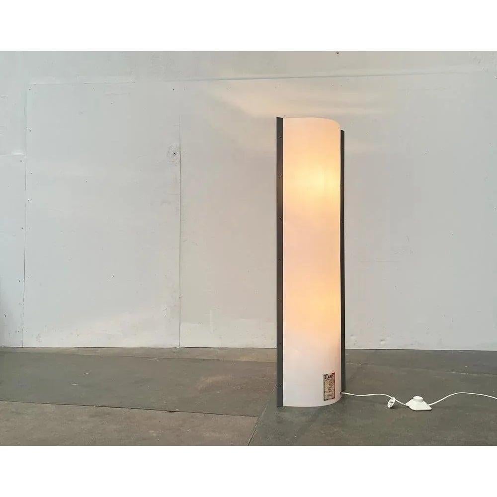 Lampadaire italien postmoderne en forme de modèle de Slamp, années 1990 en vente 4