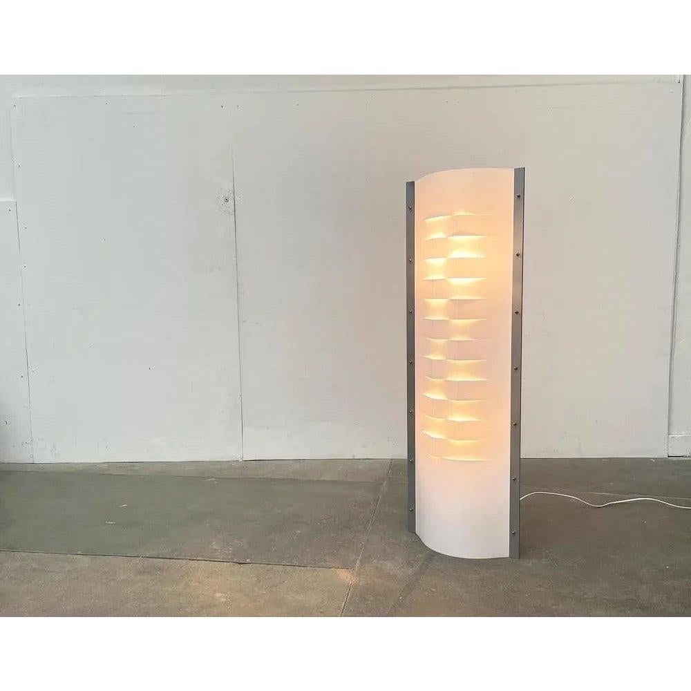 Métal Lampadaire italien postmoderne en forme de modèle de Slamp, années 1990 en vente