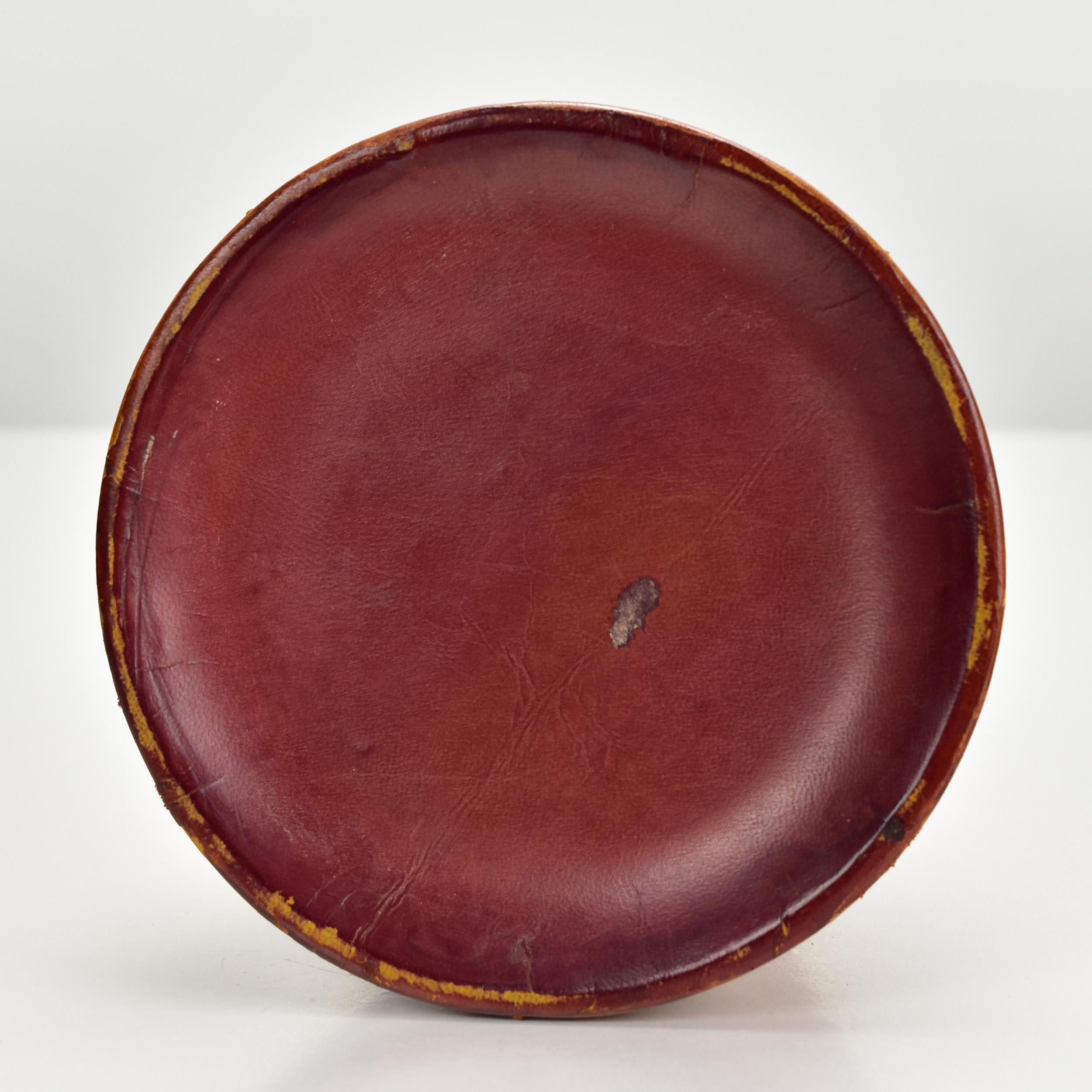 Fatto a mano Vaso Diabolo d'epoca in ceramica e pelle di Marcello Fantoni per Raymor in vendita