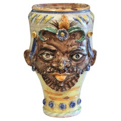 Vieux vase en poterie italienne à tête de Caltagirone sicilienne Majolica Moor