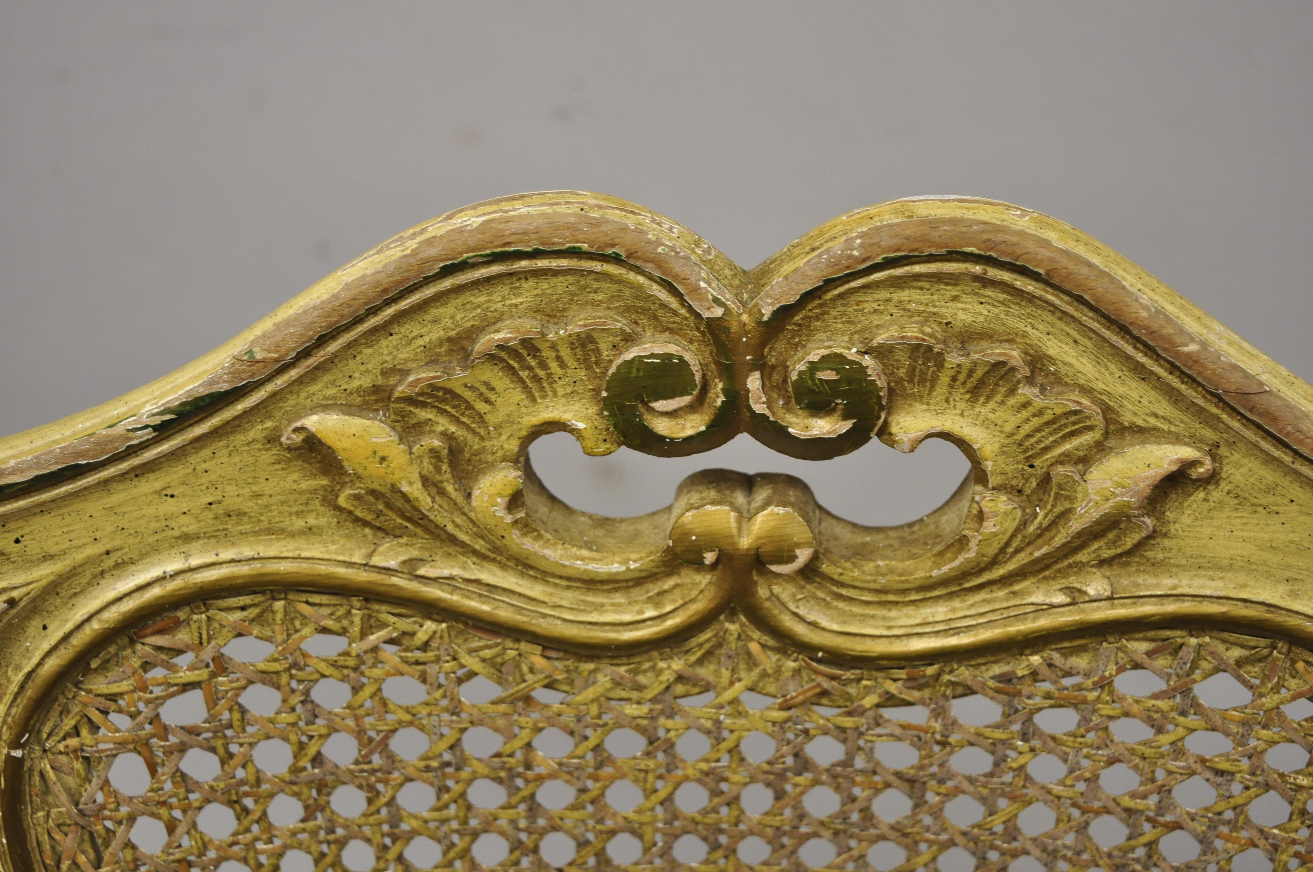 Fauteuils de salle à manger vintage à dossier canné jaune Louis XV de style provincial français italien Bon état - En vente à Philadelphia, PA
