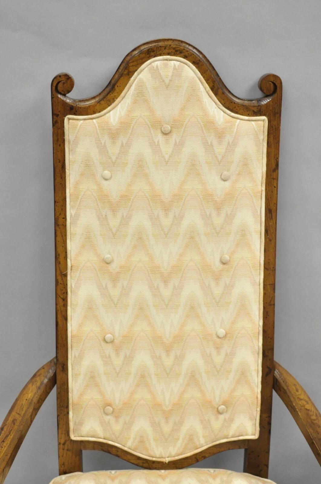 Hollywood Regency Poltrone da pranzo vintage in legno di Oak Oak Regency - una coppia in vendita