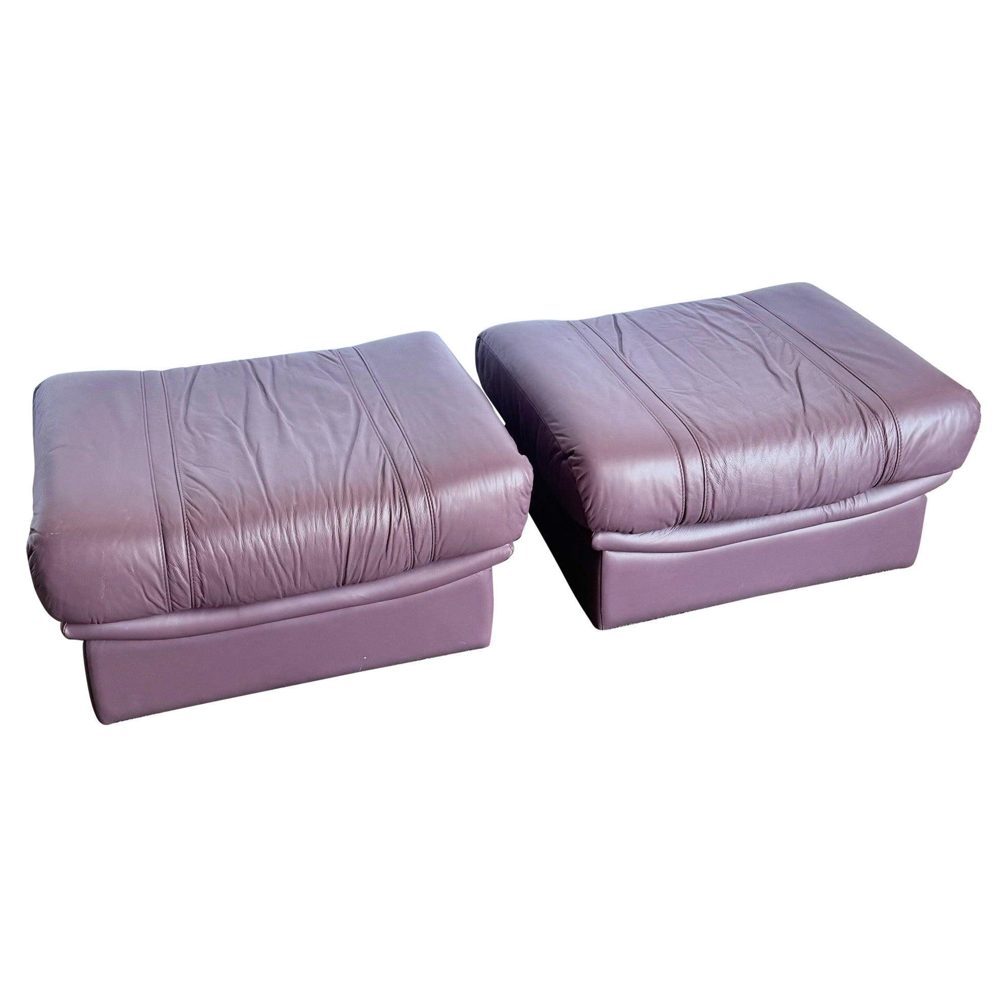 Otomanas Vintage Italianas de Piel Morada con Ruedas - Pareja