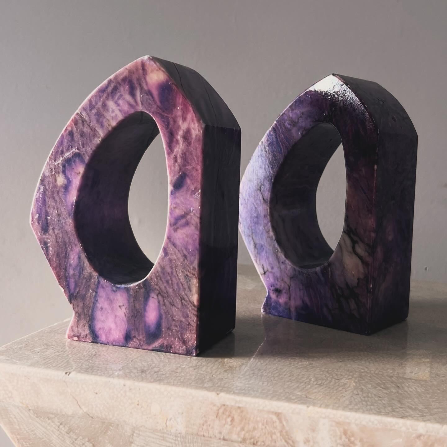 Vintage Italian purple marble bookends, 1960s For Sale 1