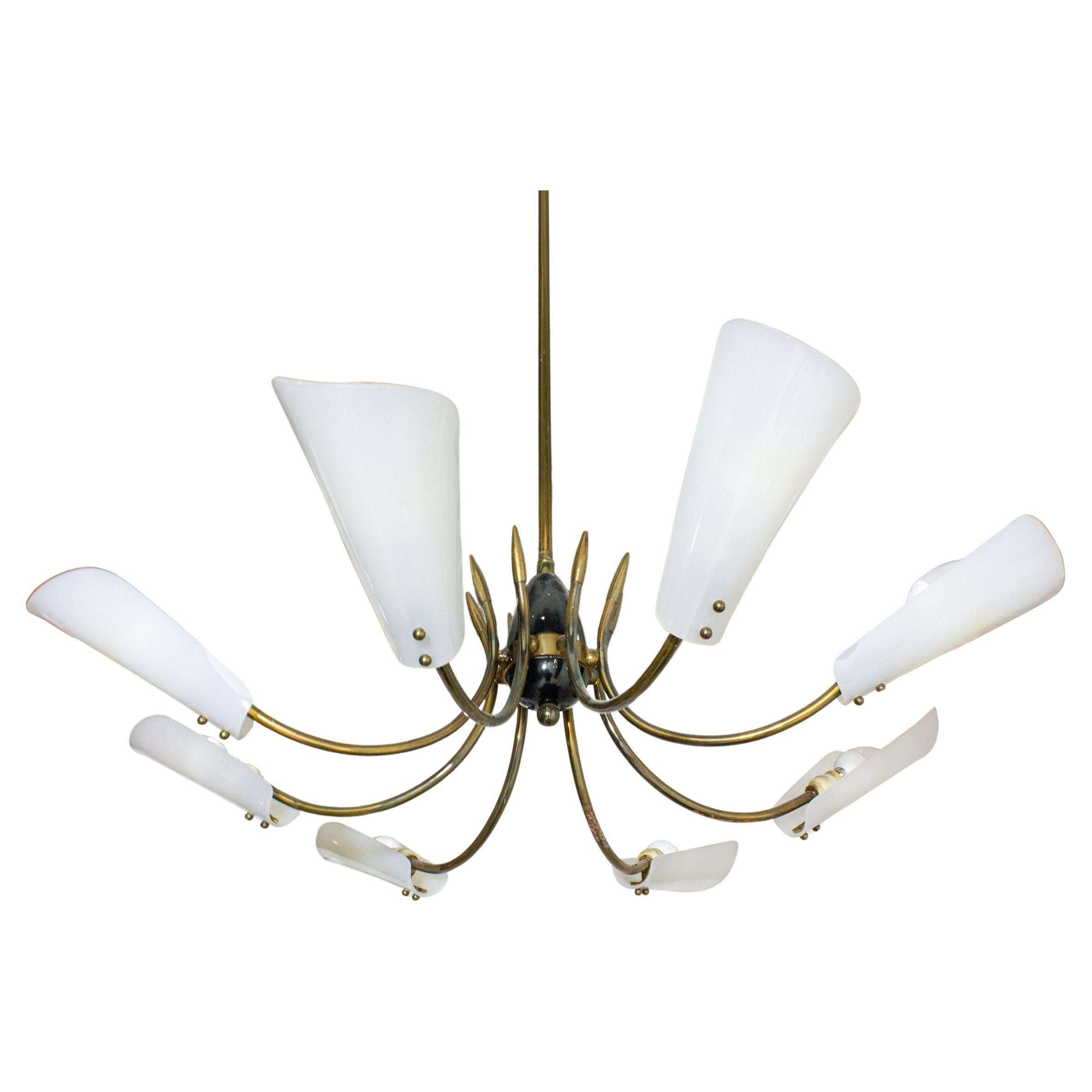 Vintage Italian radial spider chandelier with frosted shades, 1970s en venta