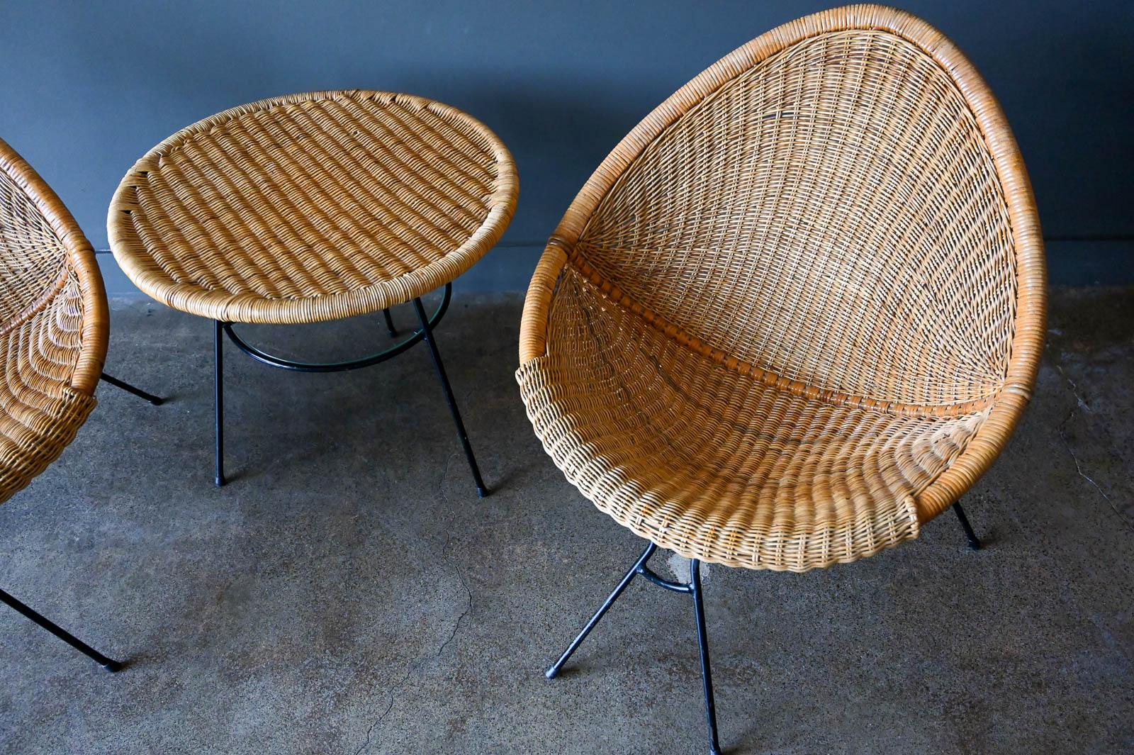 Vintage Italian Rattan and Iron Scoop Chairs and Table, ca. 1950 For Sale 2