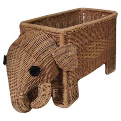 Vintage Italian Rattan Elephant Magazine Rack or Newspaper Stand, circa 1970s