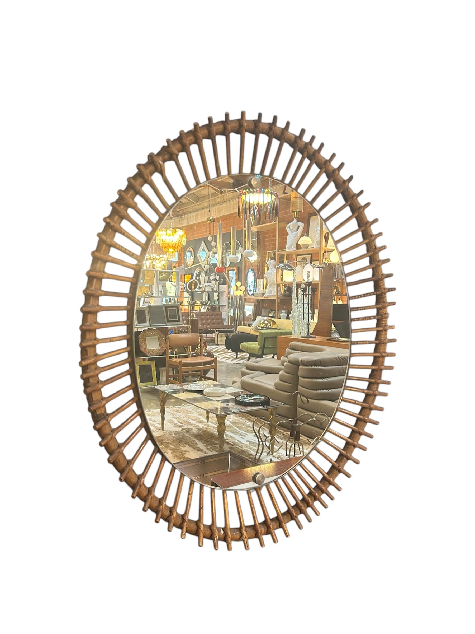 Bohémien Specchio italiano vintage in rattan, anni '60 in vendita