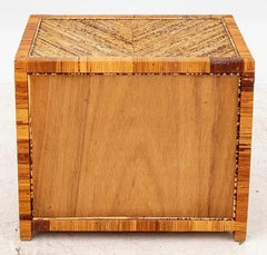 Mesa auxiliar de ratán italiana vintage