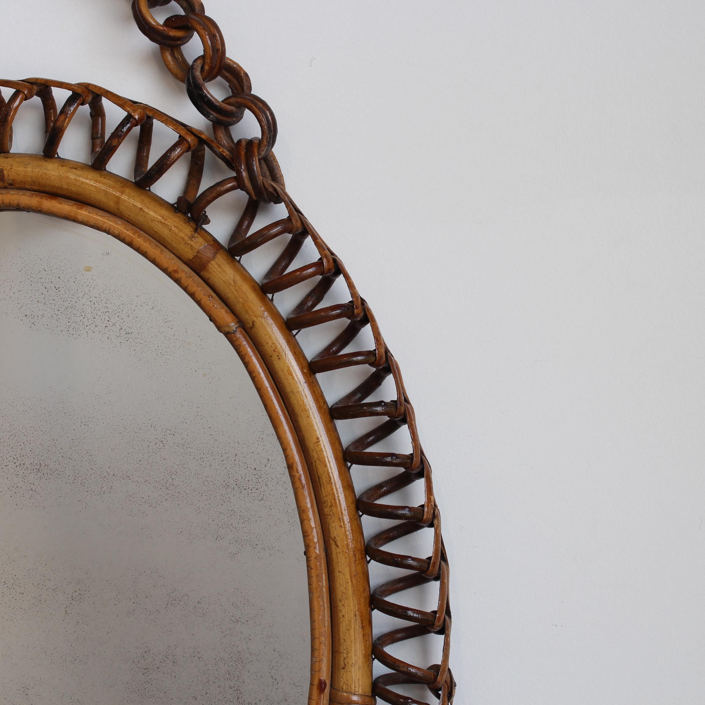 Vintage Italienischer Rattan Wandspiegel mit Hängekette (ca. 1960er Jahre) im Angebot 3