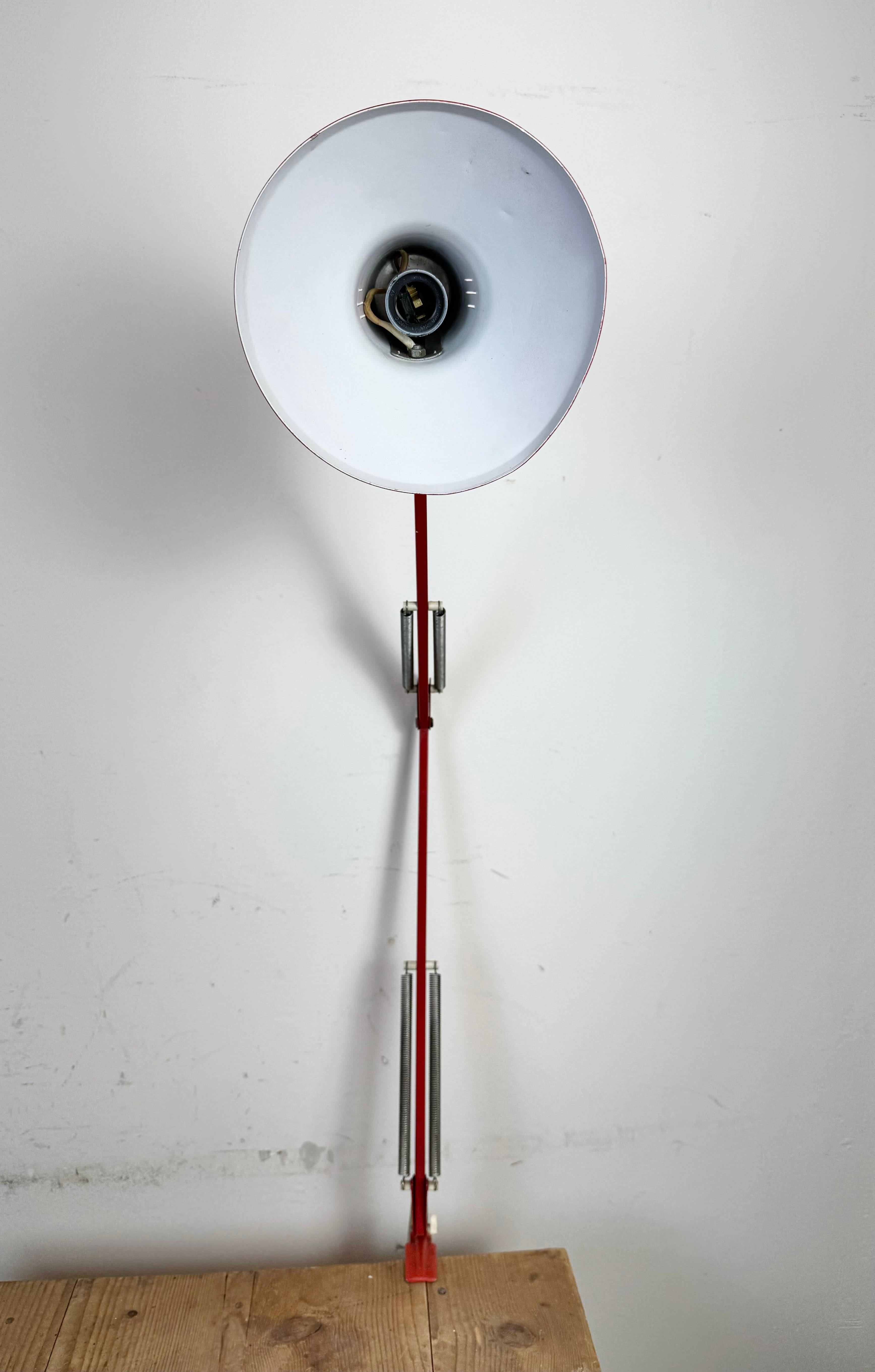 Vintage Red Italian Architect Table Lamp, 1970s For Sale 7