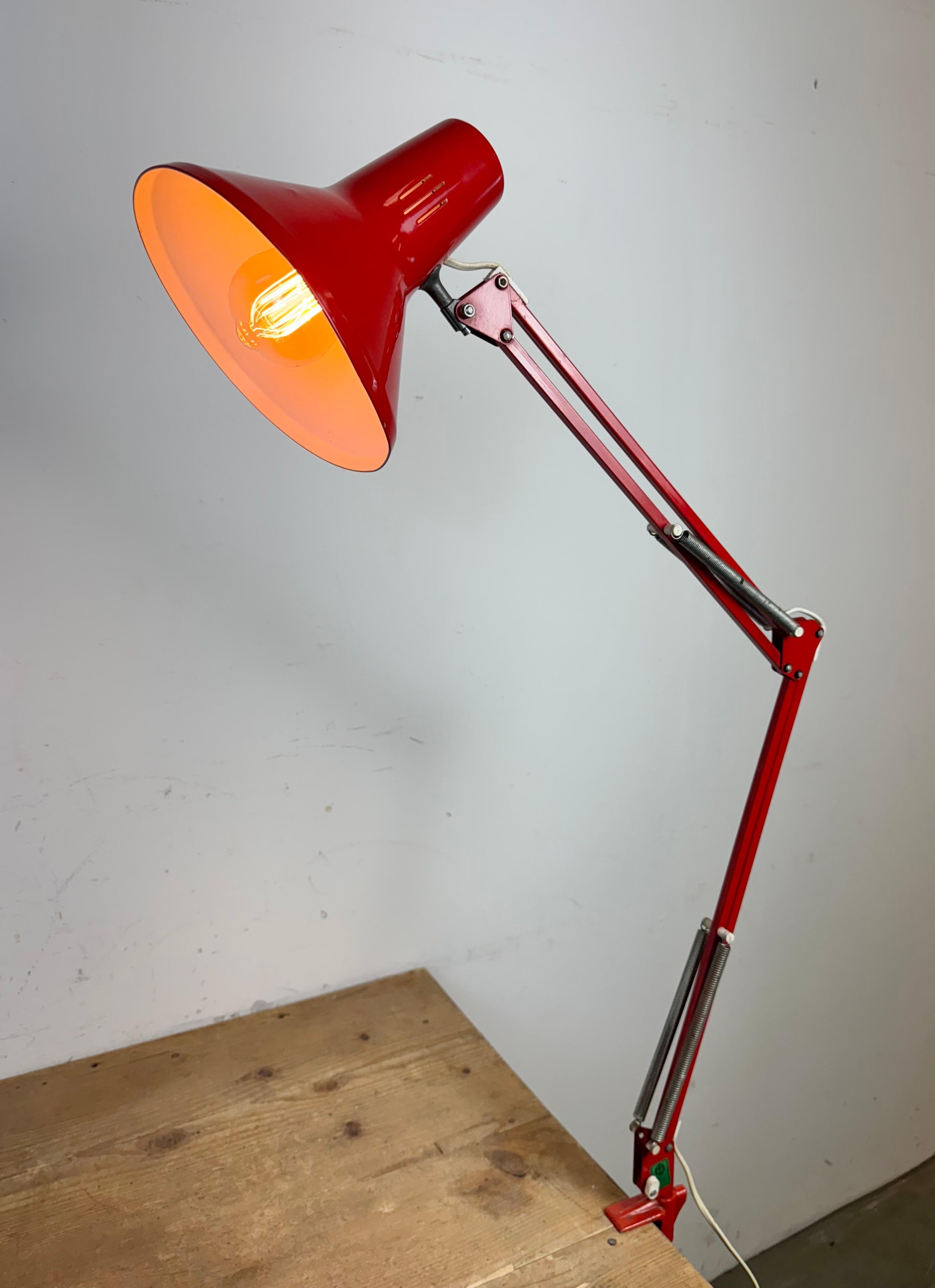 Vintage Red Italian Architect Table Lamp, 1970s For Sale 10