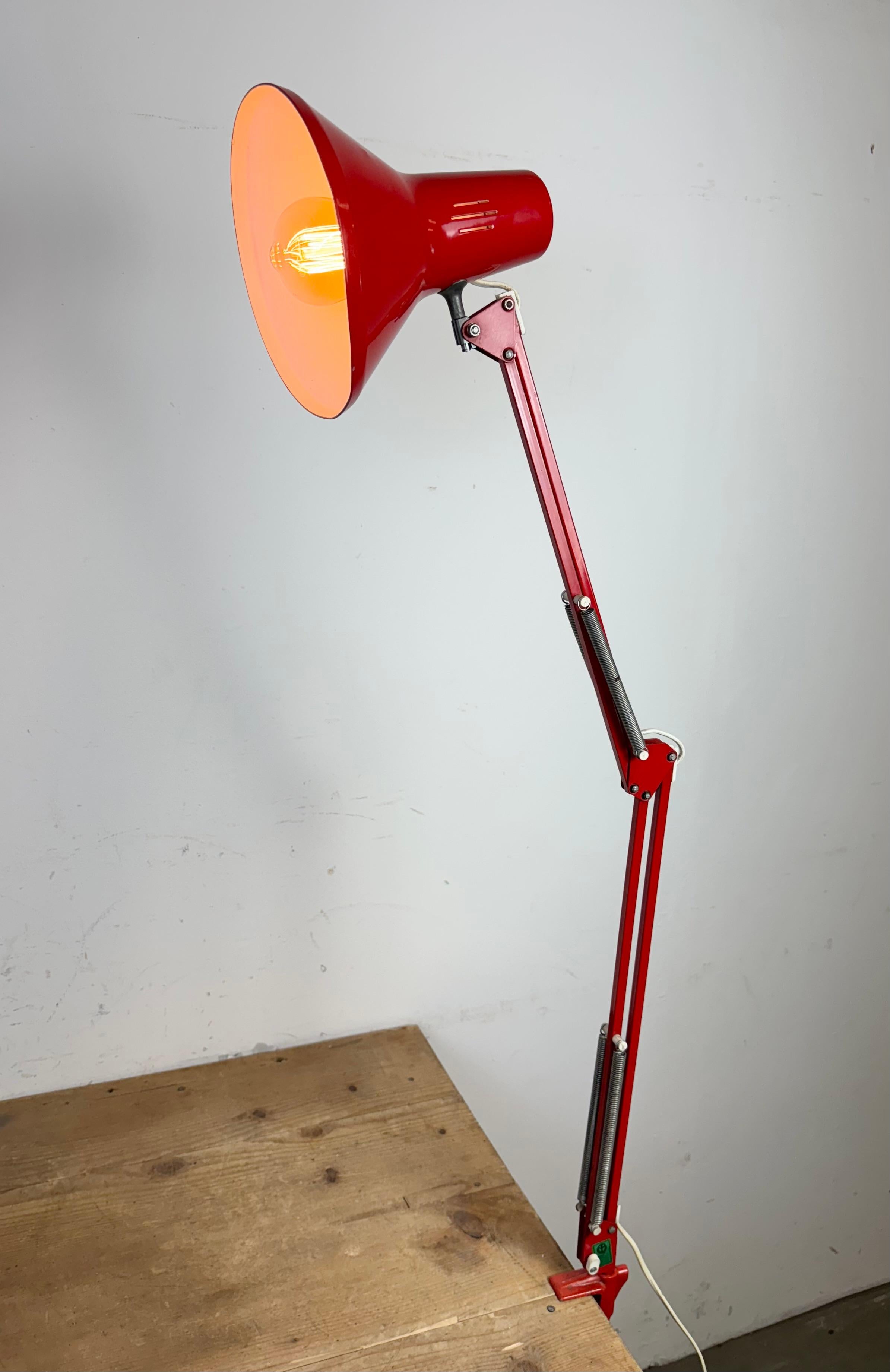 Vintage Red Italian Architect Table Lamp, 1970s For Sale 14