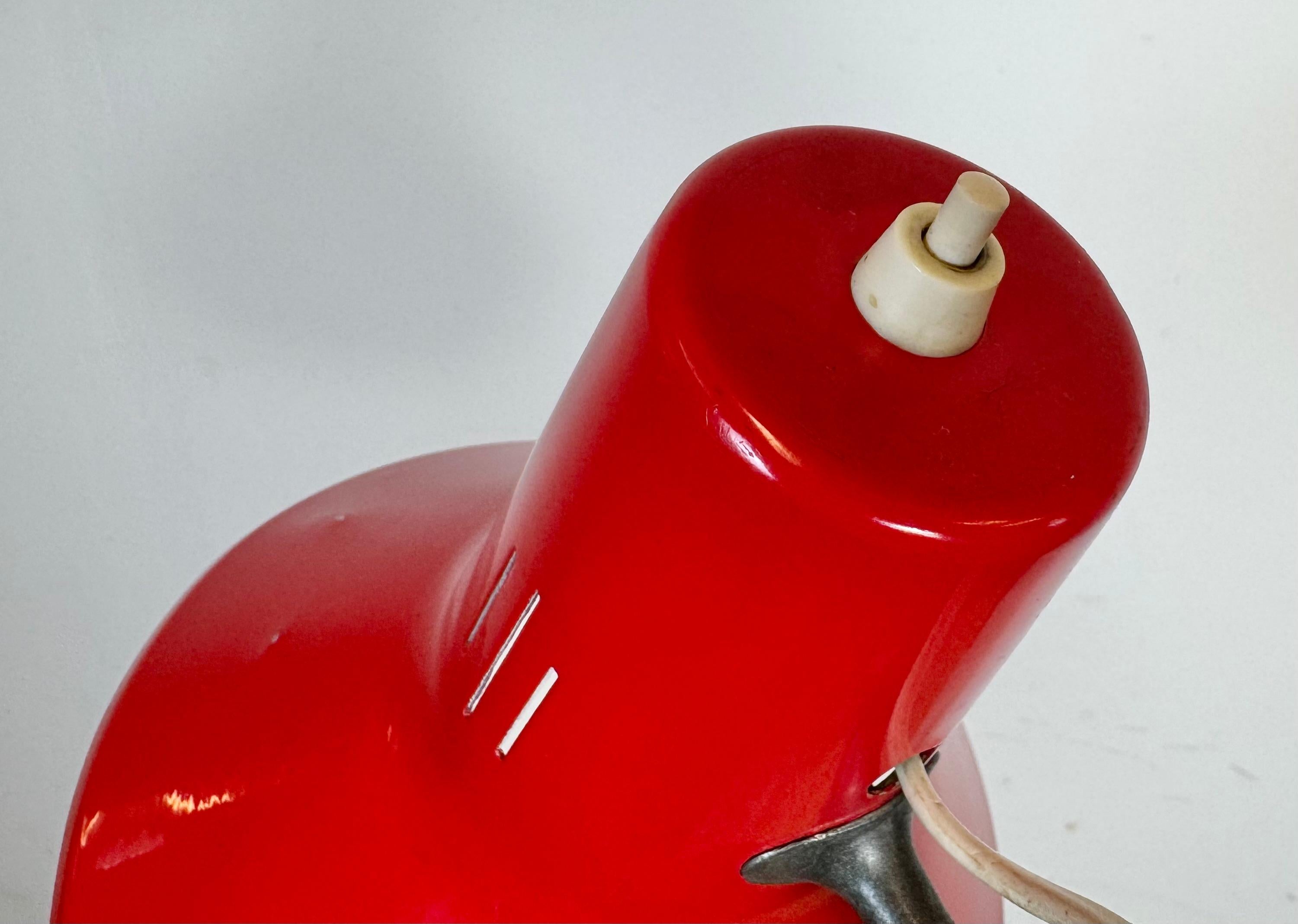 Vintage Red Italian Architect Table Lamp, 1970s For Sale 2