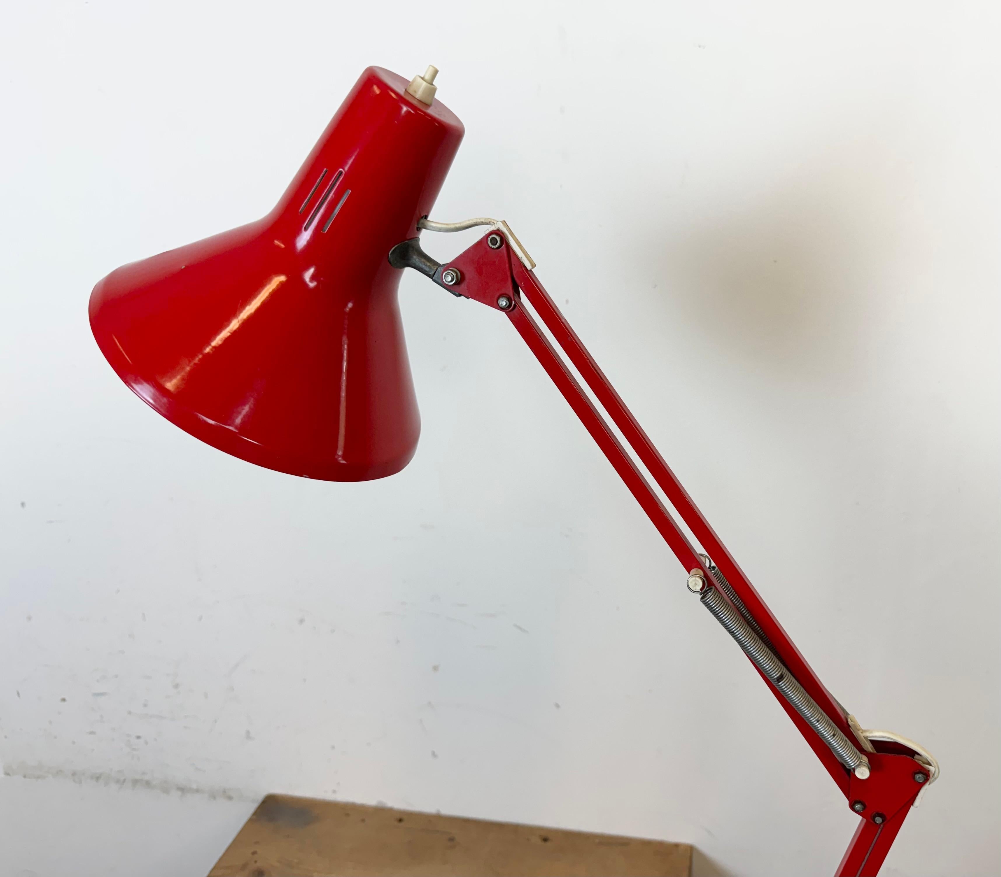 Vintage Red Italian Architect Table Lamp, 1970s For Sale 3