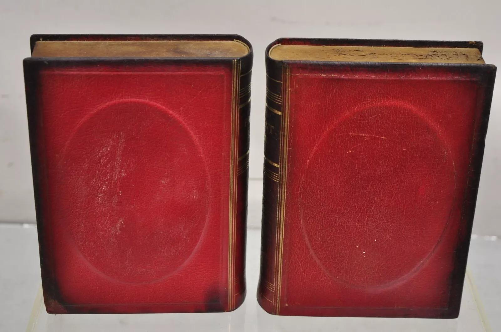 Regency Paire de serre-livres vintage italiens en cuir rouge « Patent Law » et faux livre (B) en vente