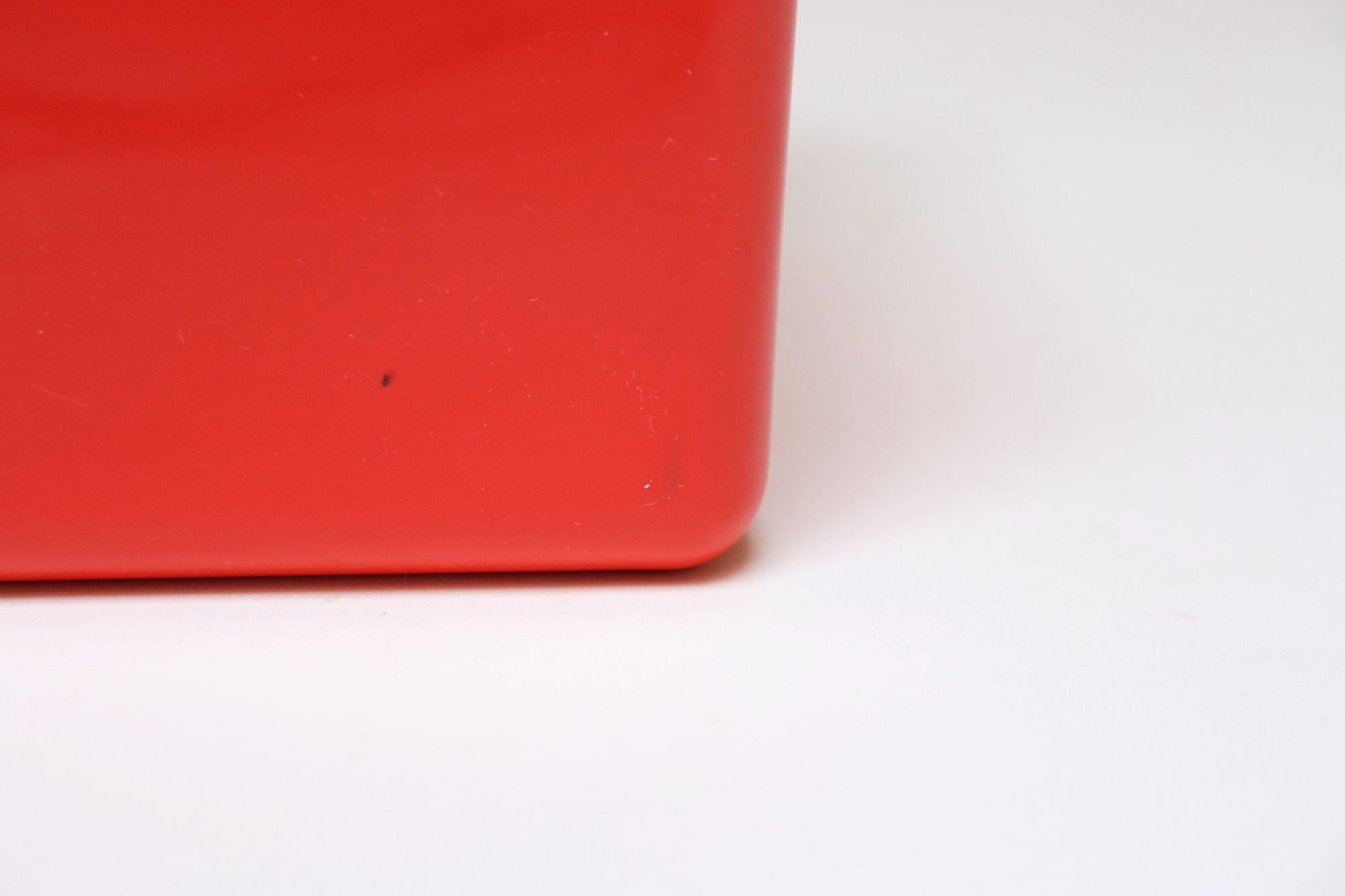 Vintage Italian Red Plastic and Glass Cube Lamp Attributed to Lamperti Robbiate For Sale 6